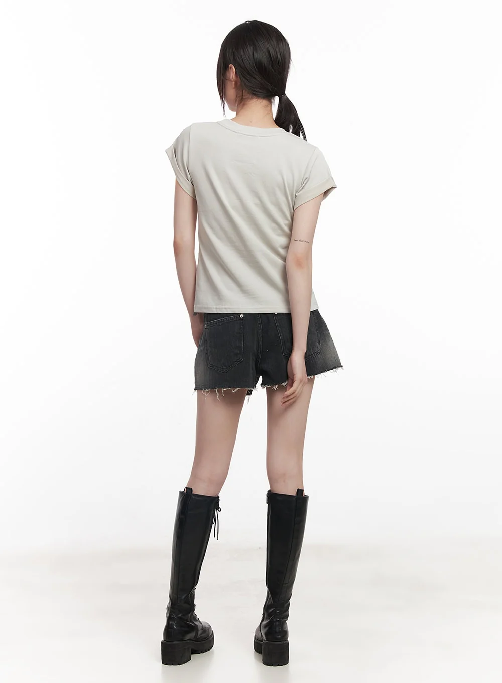 "33" Graphic Cropped Tee CY521 - Image 7