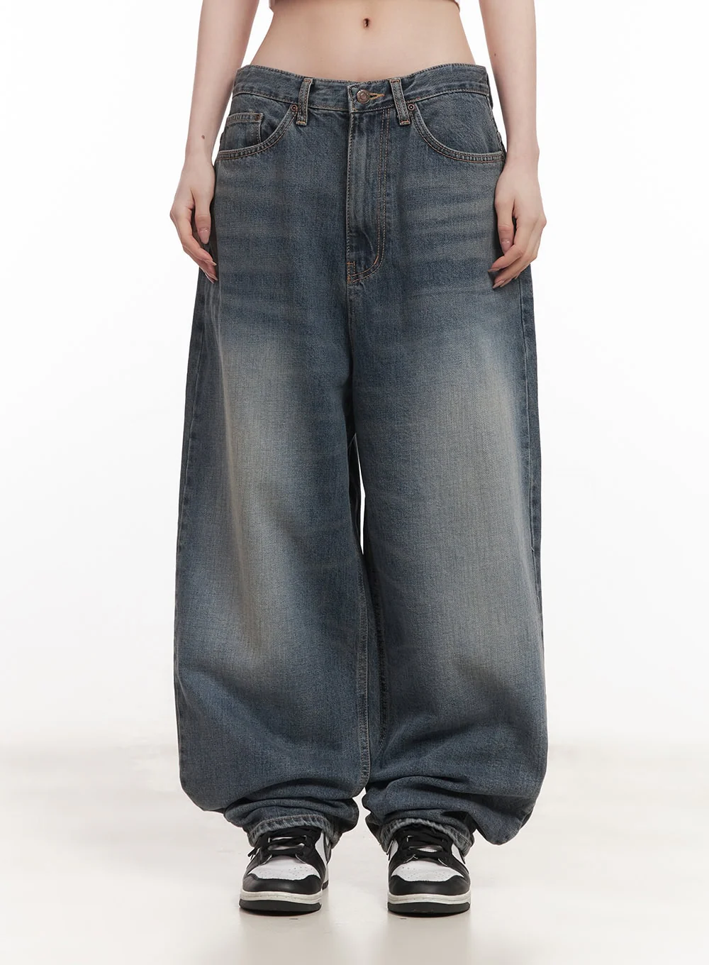 Abbie Washed Wide-Leg Jeans CM517 - Image 2