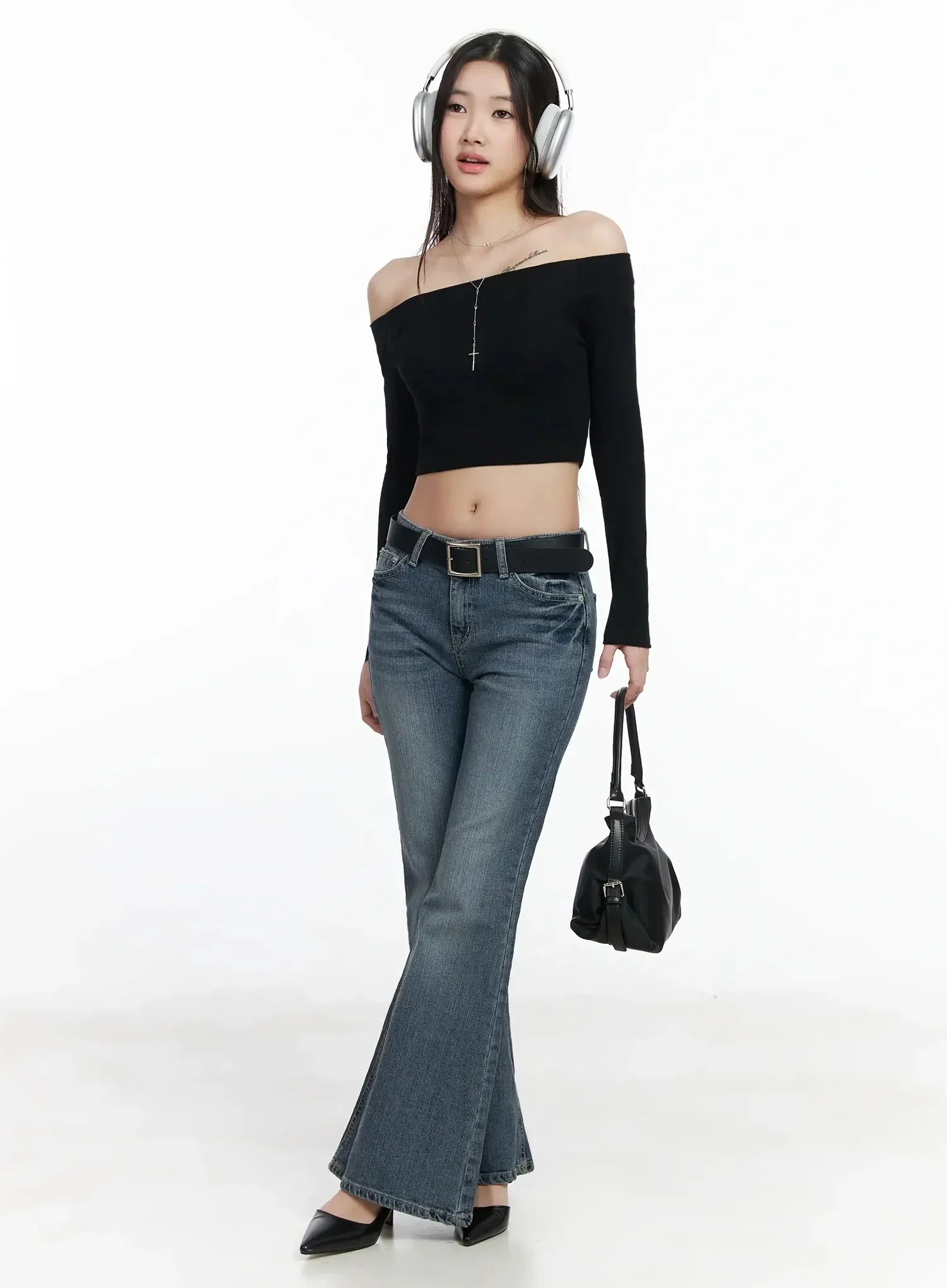 Amaris Low-Rise Bootcut Flared Jeans IM503 - Image 14