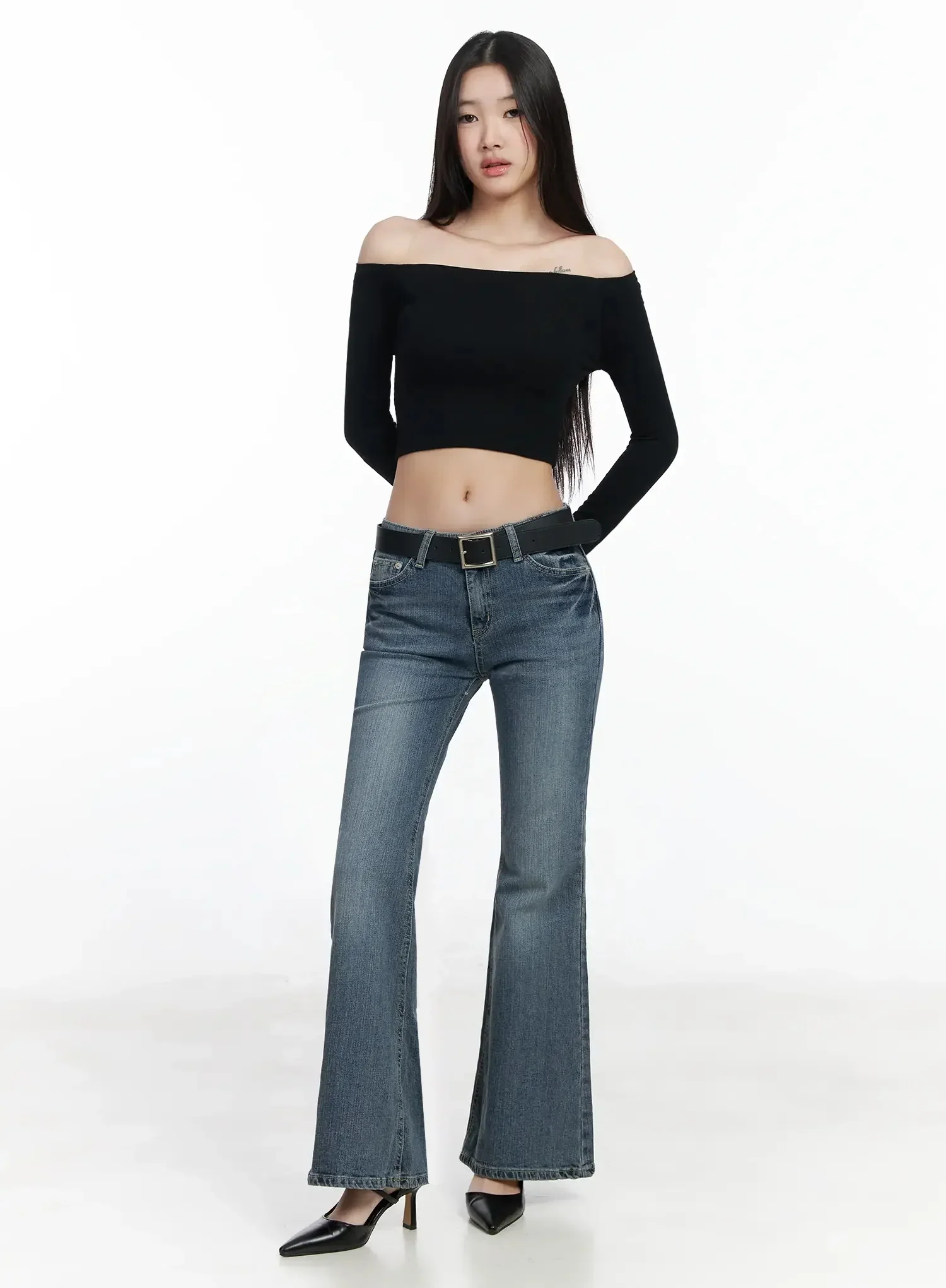 Amaris Low-Rise Bootcut Flared Jeans IM503 - Image 5