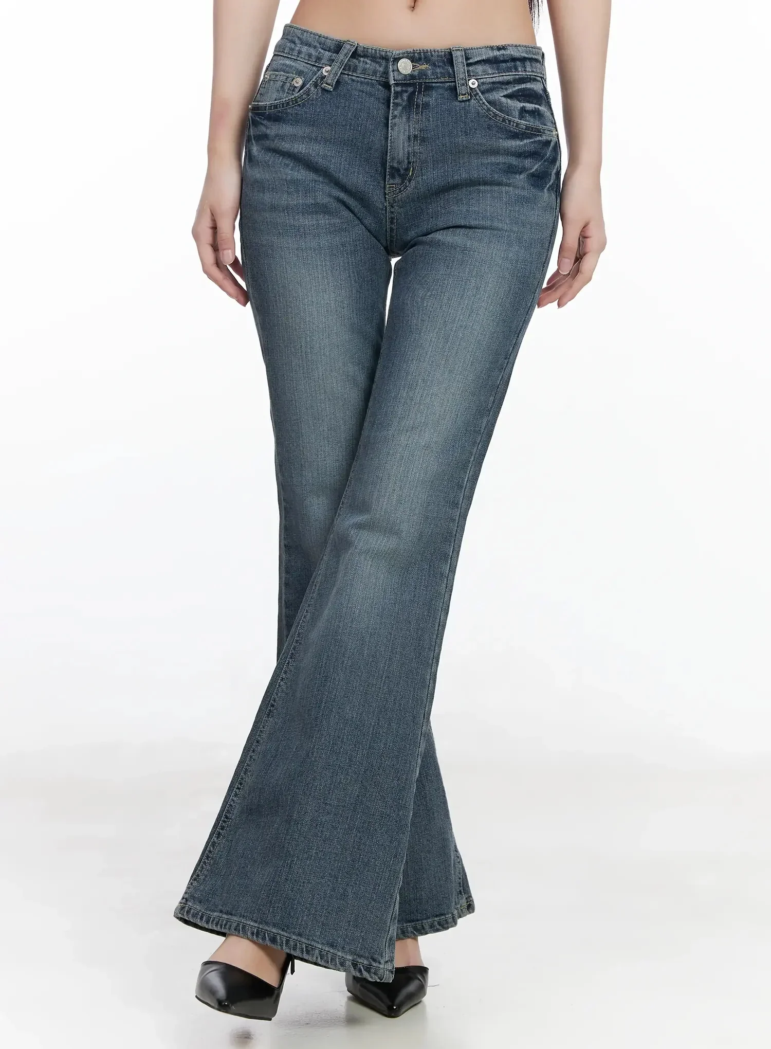 Amaris Low-Rise Bootcut Flared Jeans IM503 - Image 6