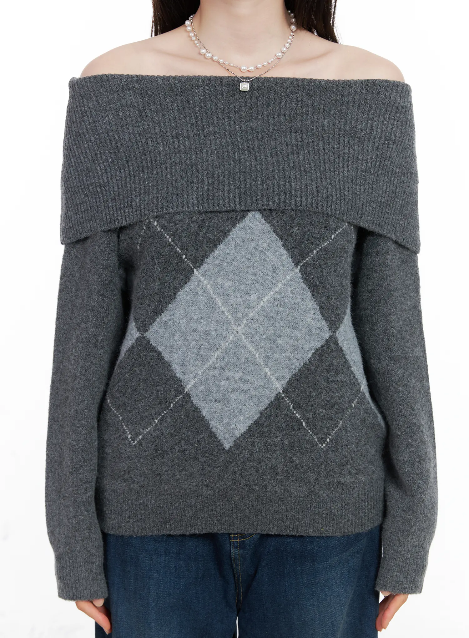 Argyle Off-Shoulder Knit Sweater CN518 - Image 3