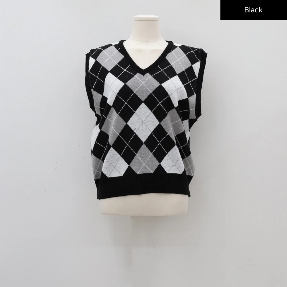 Argyle Pattern Vest C1703 - Image 17