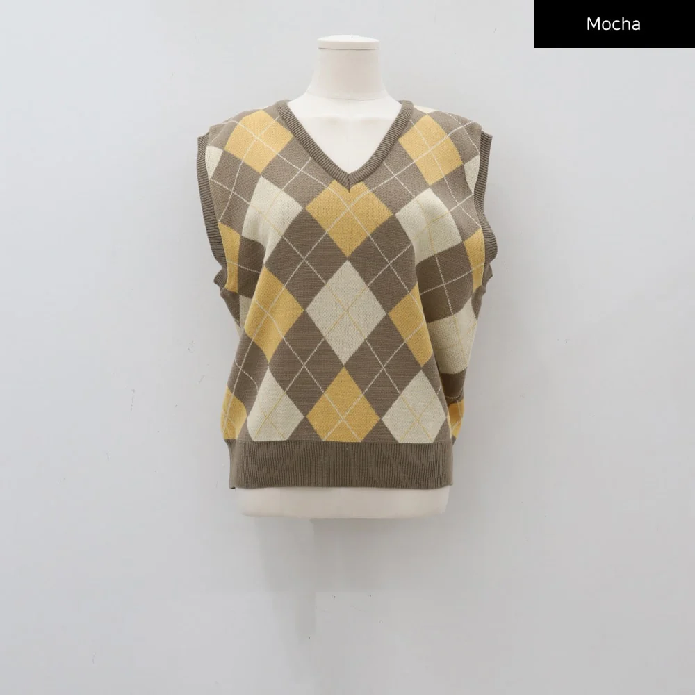 Argyle Pattern Vest C1703 - Image 19