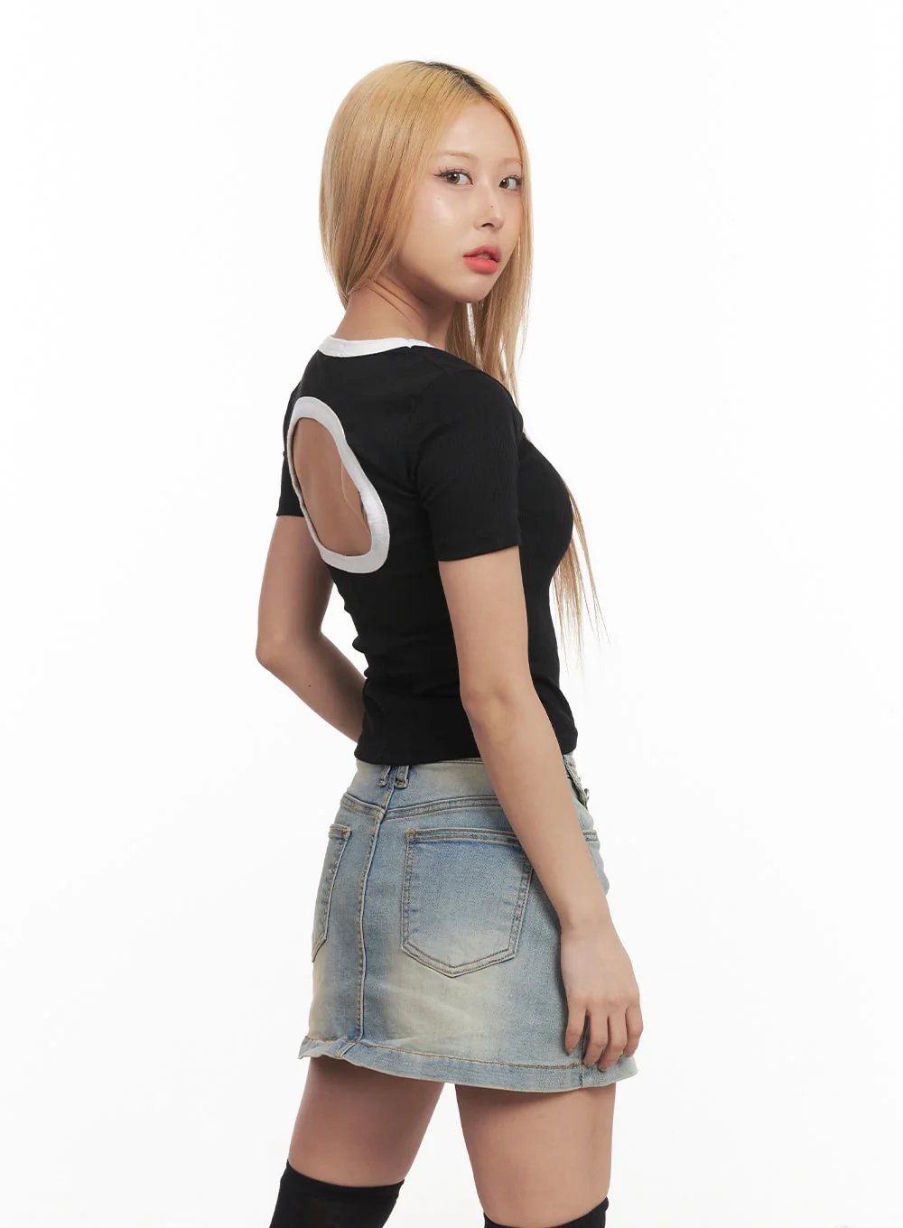Backless Cut-Out Crop Top CM506 - Image 9