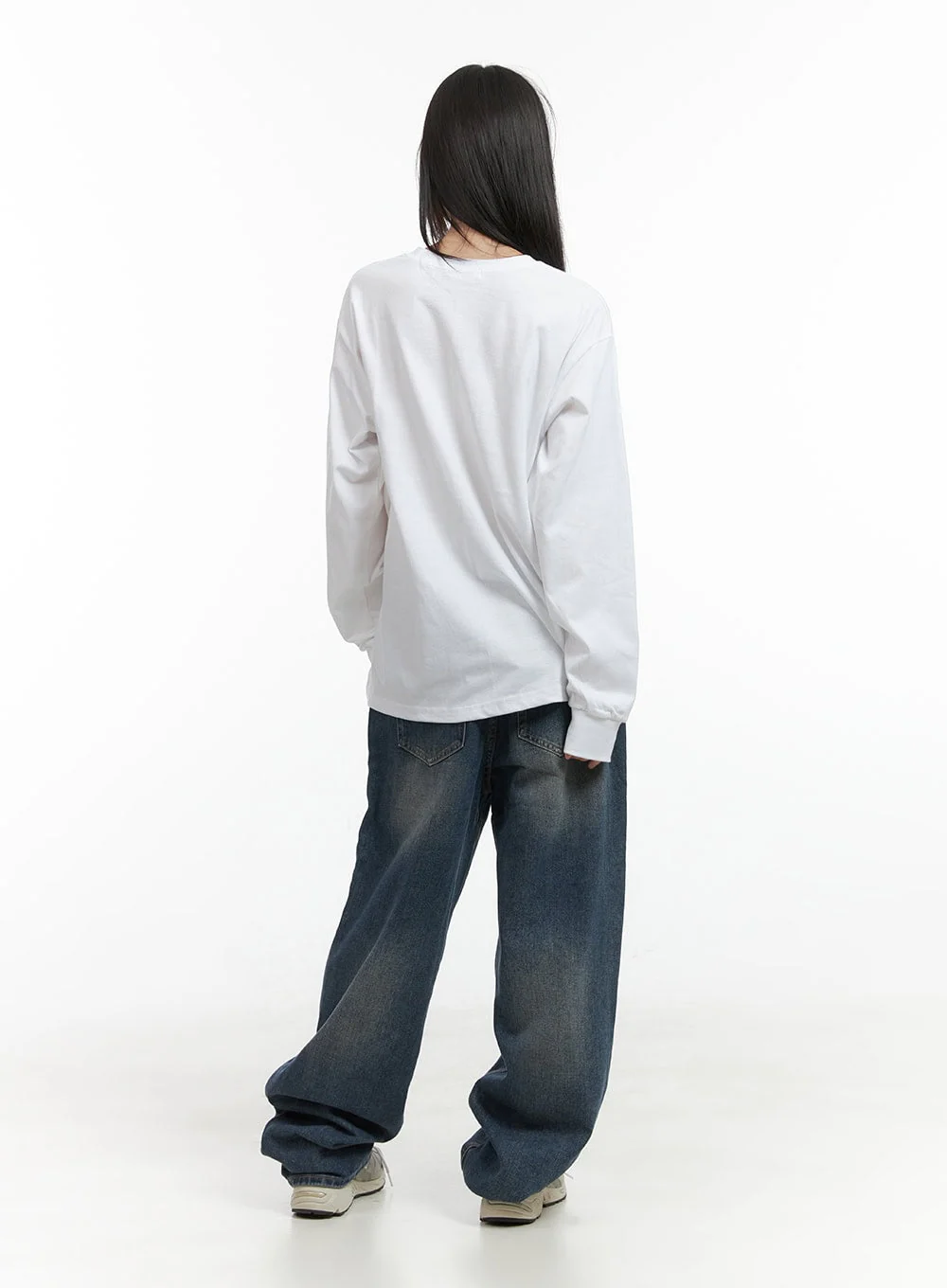 Basic Loose Fit Long Sleeve Tee CO410 - Image 5