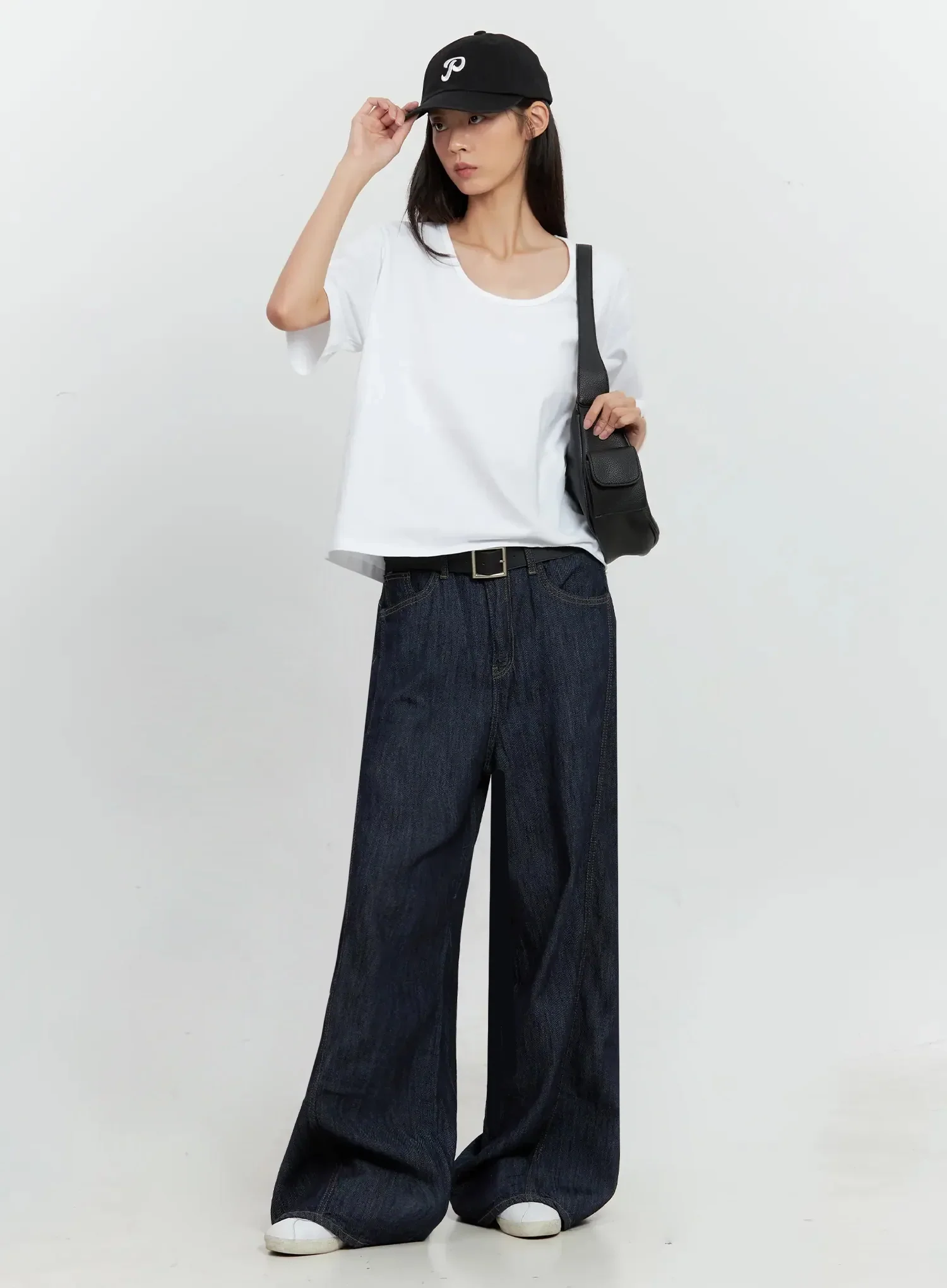 Basic U-Neck T-Shirt IL528 - Image 16