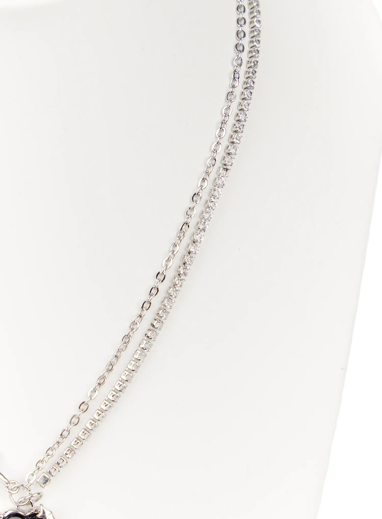 Black Heart Chain Necklace CA508 - Image 7
