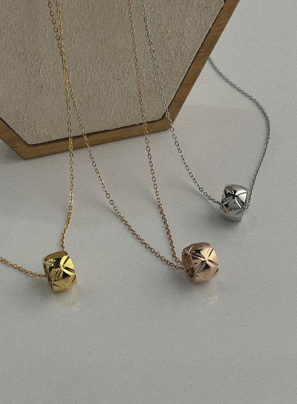 Bold Ring Necklace IL405 - Image 2