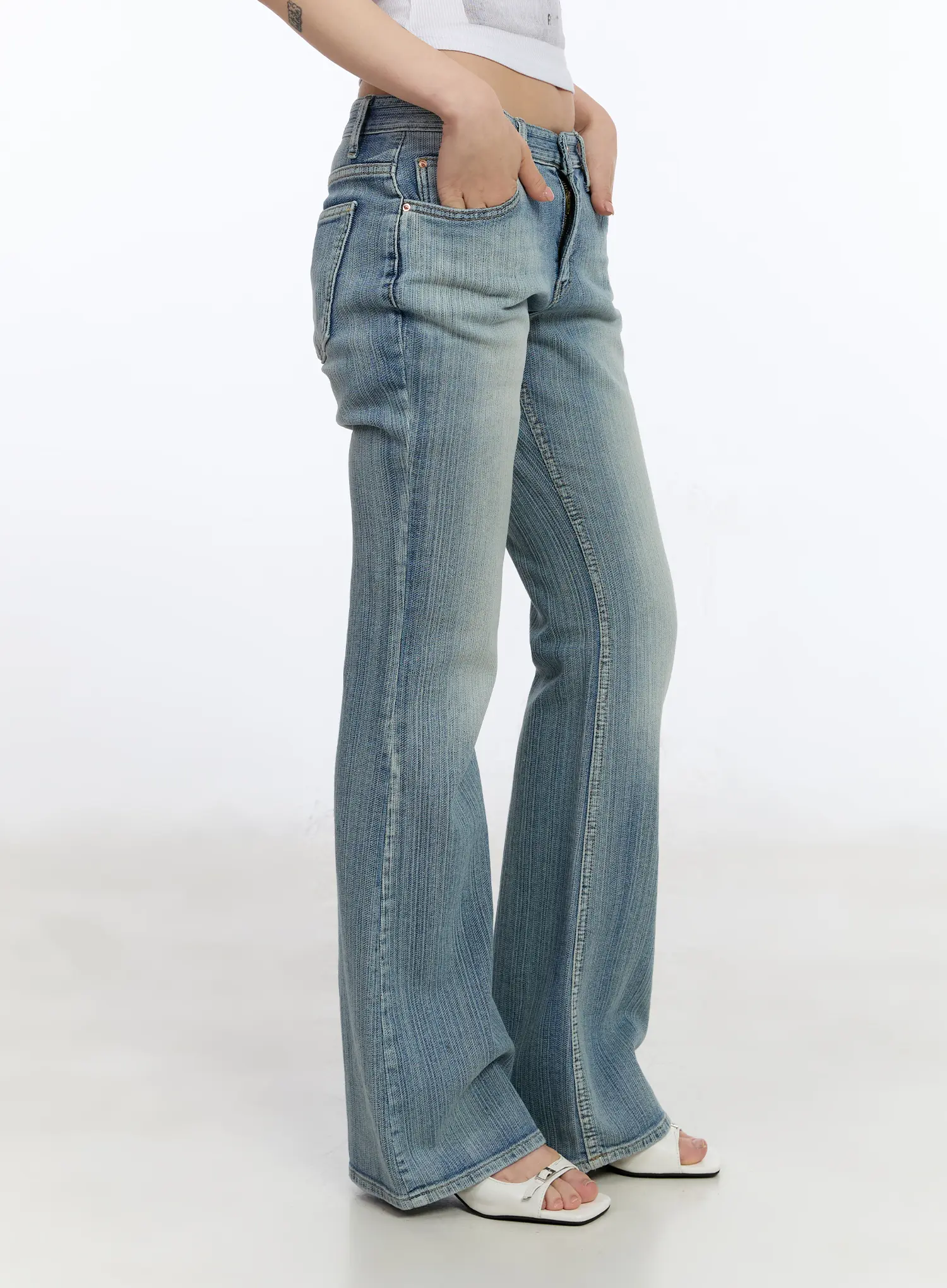 Capu Low Rise Bootcut Jeans CA506 - Image 4