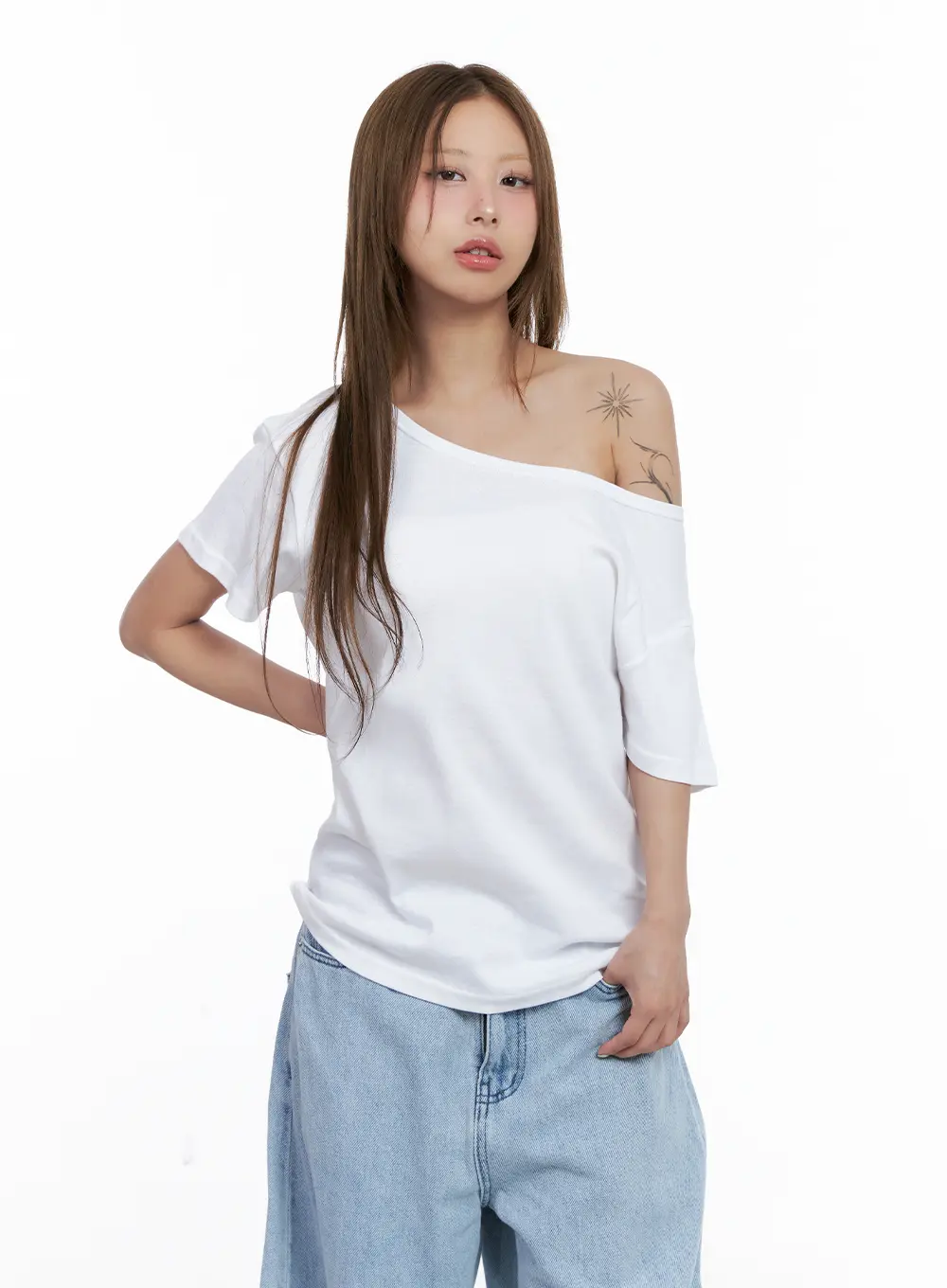 Casual Off-Shoulder Loose-Fit Tee CL511 - Image 2