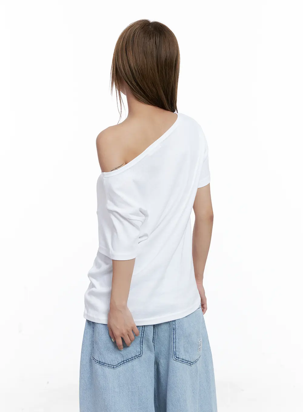 Casual Off-Shoulder Loose-Fit Tee CL511 - Image 6