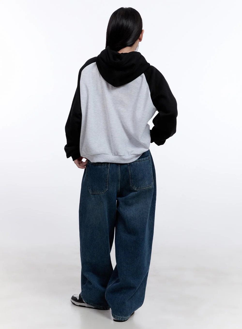 Casual Oversized Graphic Hoodie CJ513 - Image 4