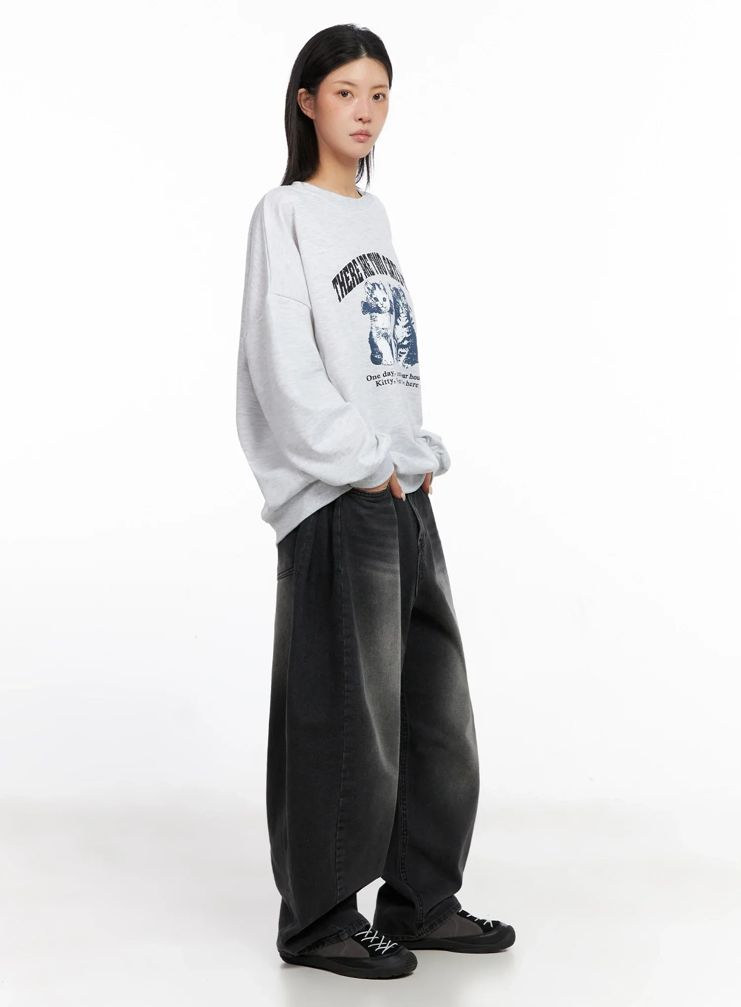 Cat Print Graphic Sweatshirt IS508 - Image 8
