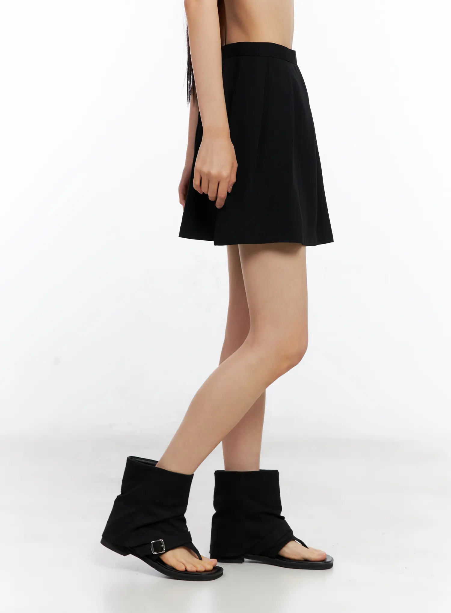 Chic Pleated Mini Skirt CL530 - Image 4