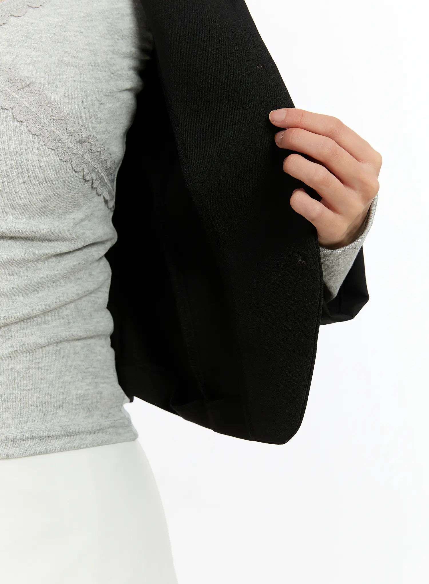 Chic U-Neck Crop Jacket with Scarf CM505 - Image 5