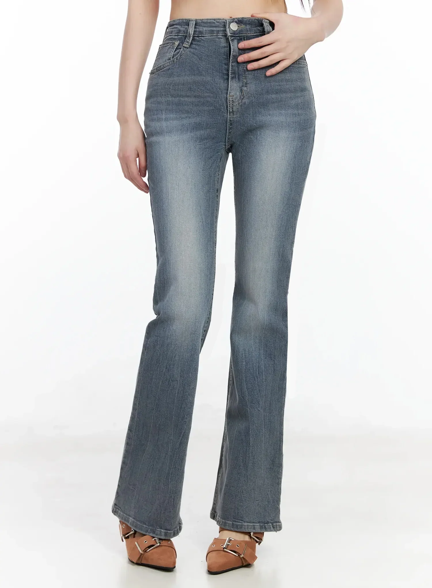 Chlo High-Rise Bootcut Jeans IM523