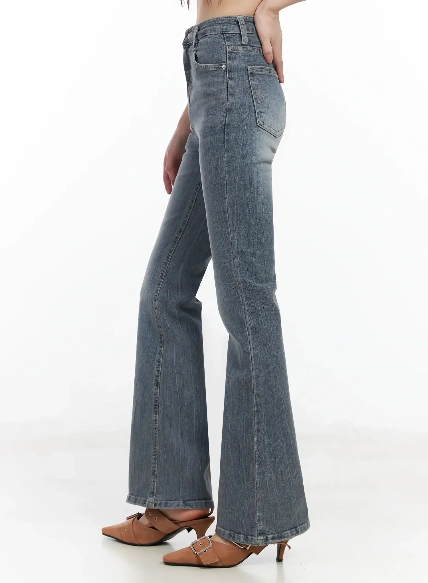 Chlo High-Rise Bootcut Jeans IM523 - Image 10