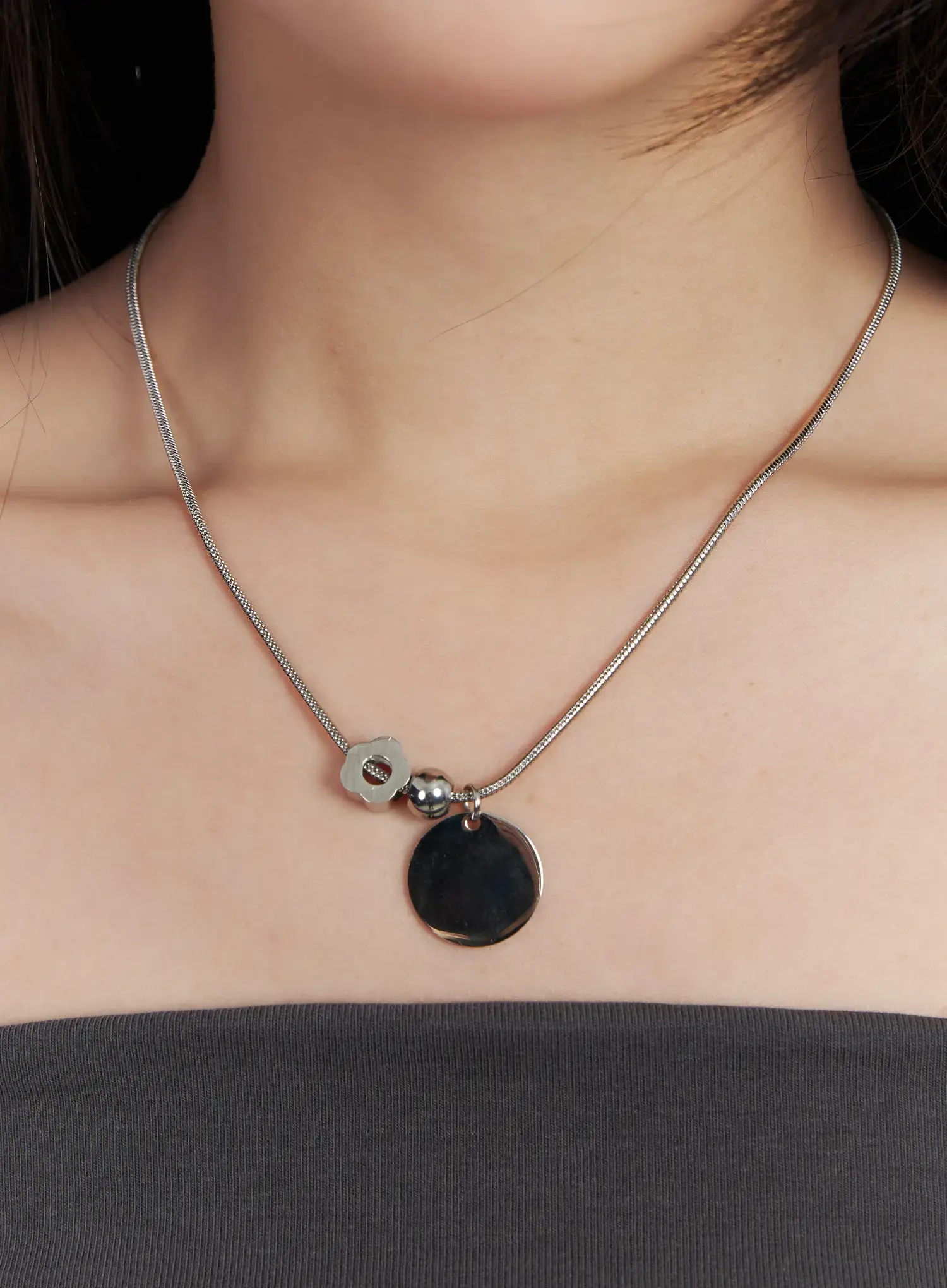 Circle Pendant Flower Charm Necklace CJ515