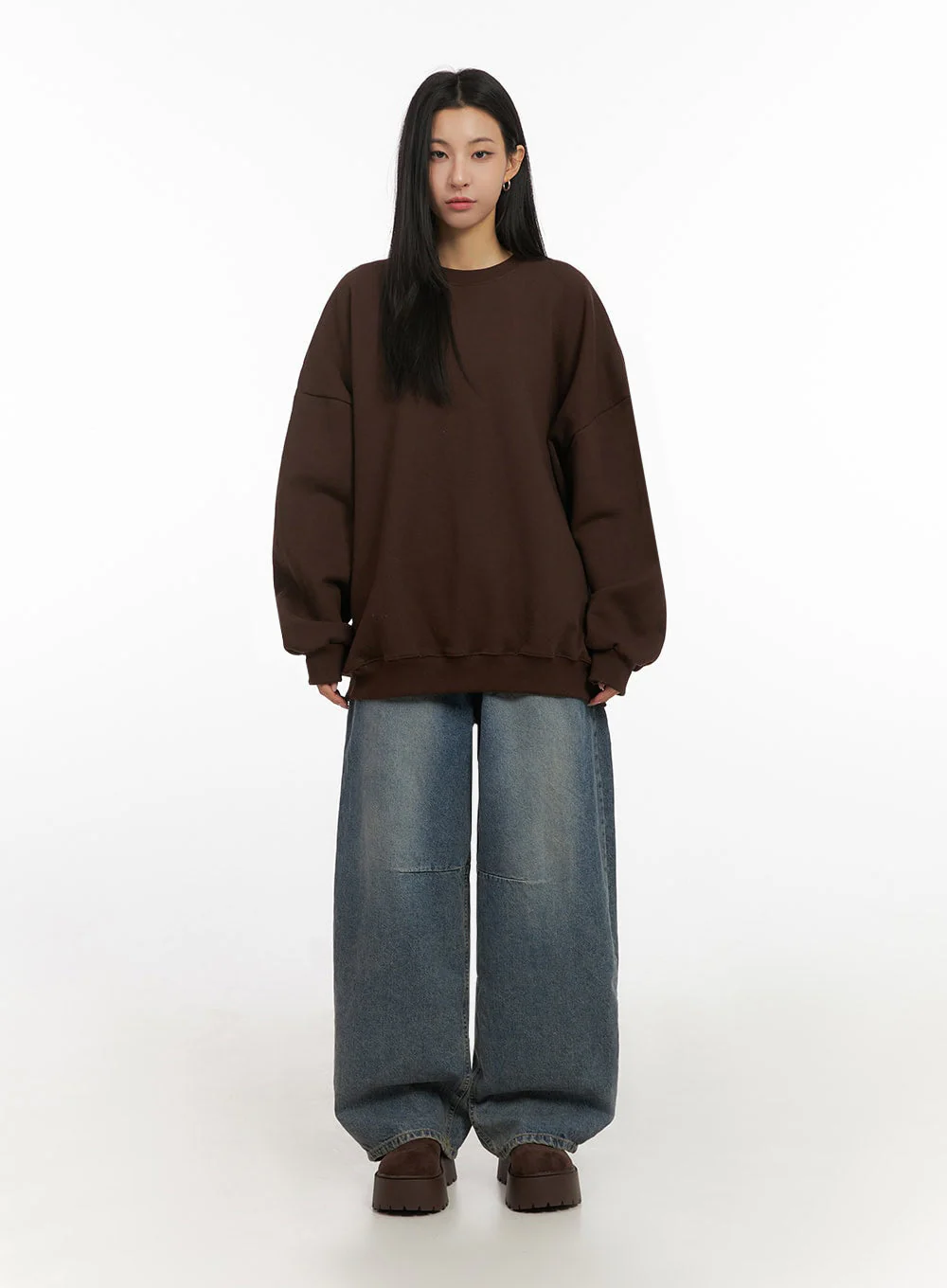 Classic Oversized Crew Neck IJ503 - Image 4