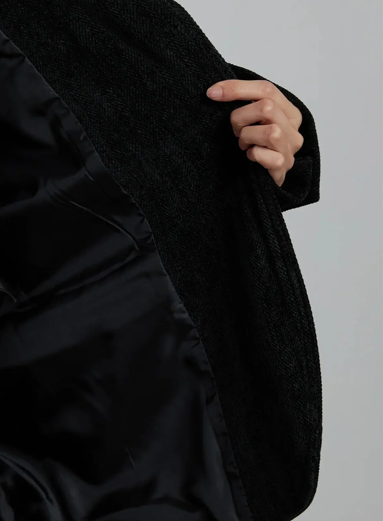 Classic Velvet Oversized Blazer IM520 - Image 8