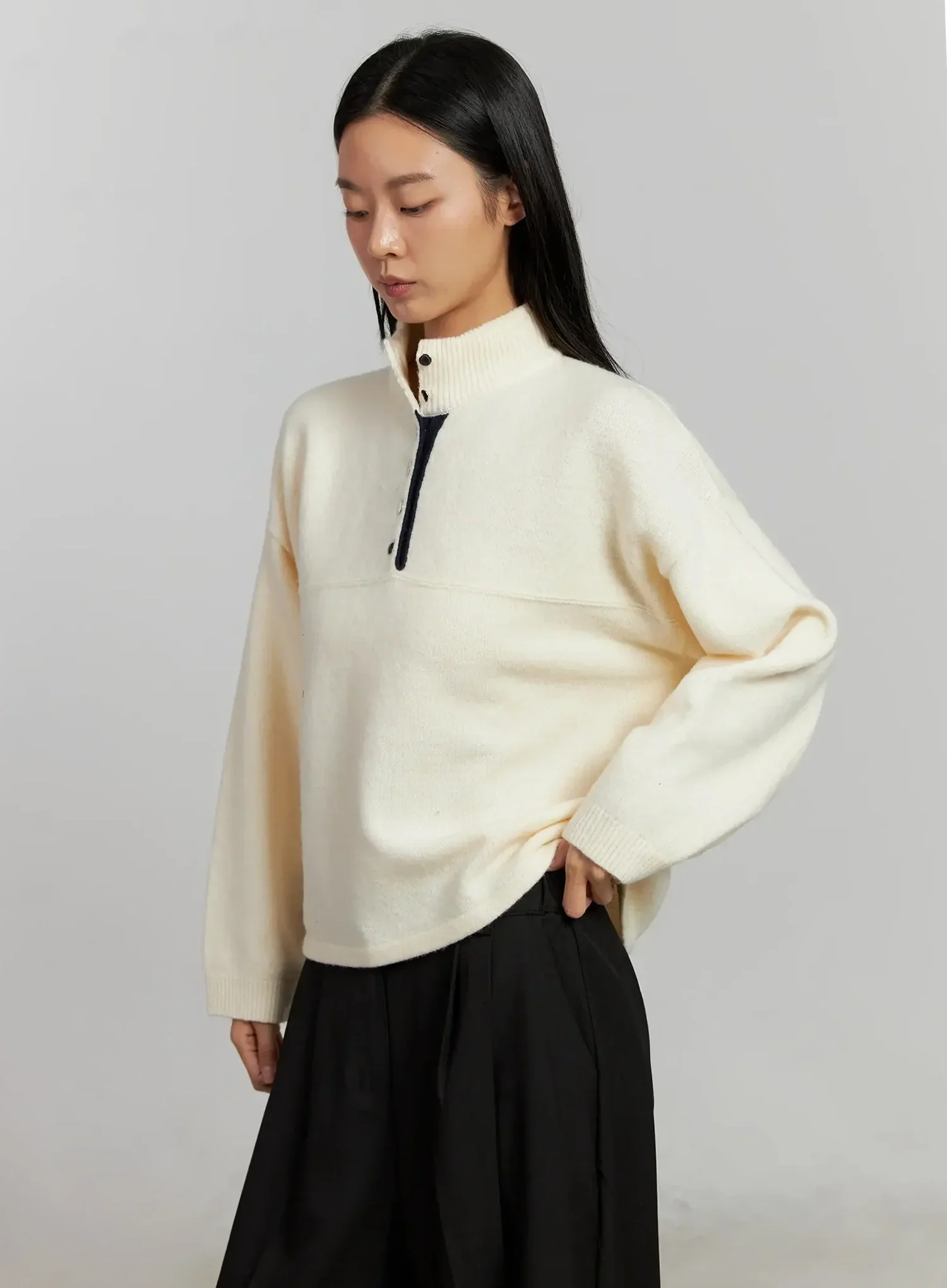 Contrast Collar Knit Top IJ505 - Image 13