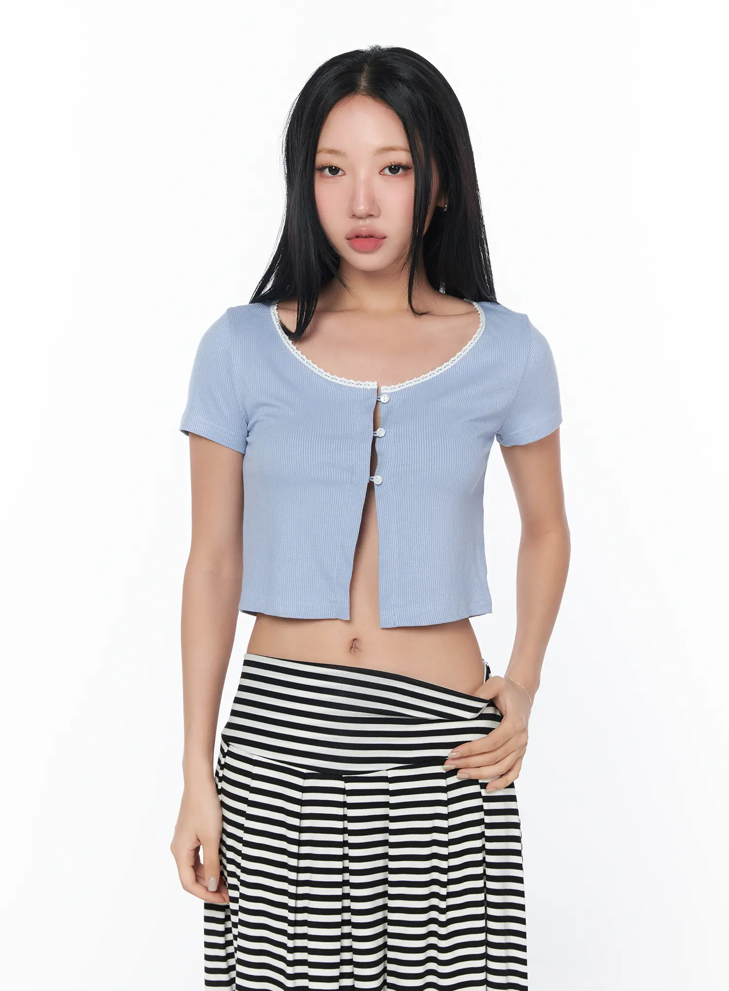 Contrast Lace Crop Cardigan CY512 - Image 2
