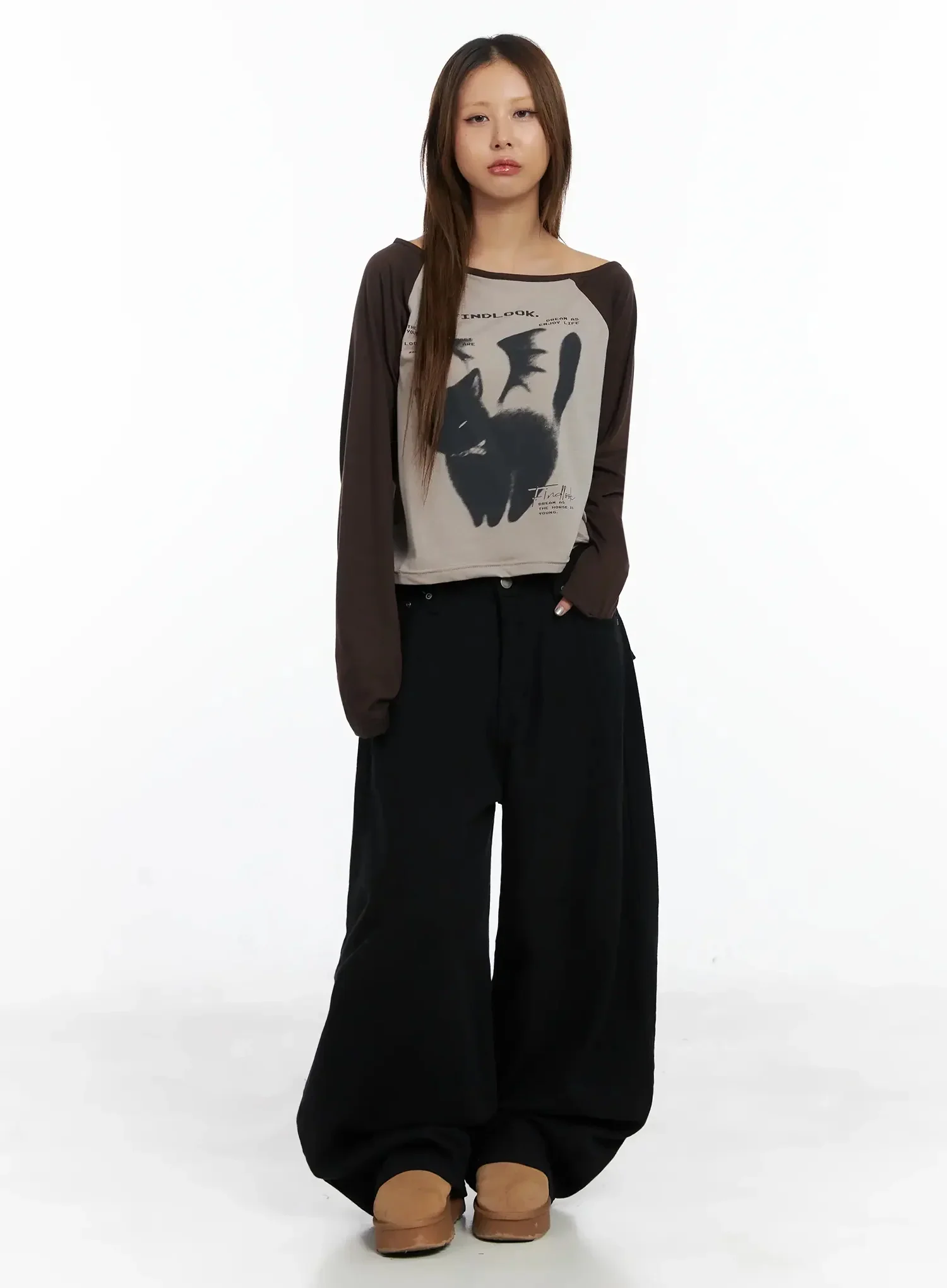 Contrasting Graphic One-Shoulder Top IN528 - Image 4