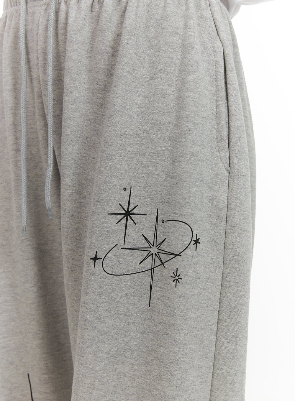Cozy Banded Graphic Sweatpants CG423 - Image 3