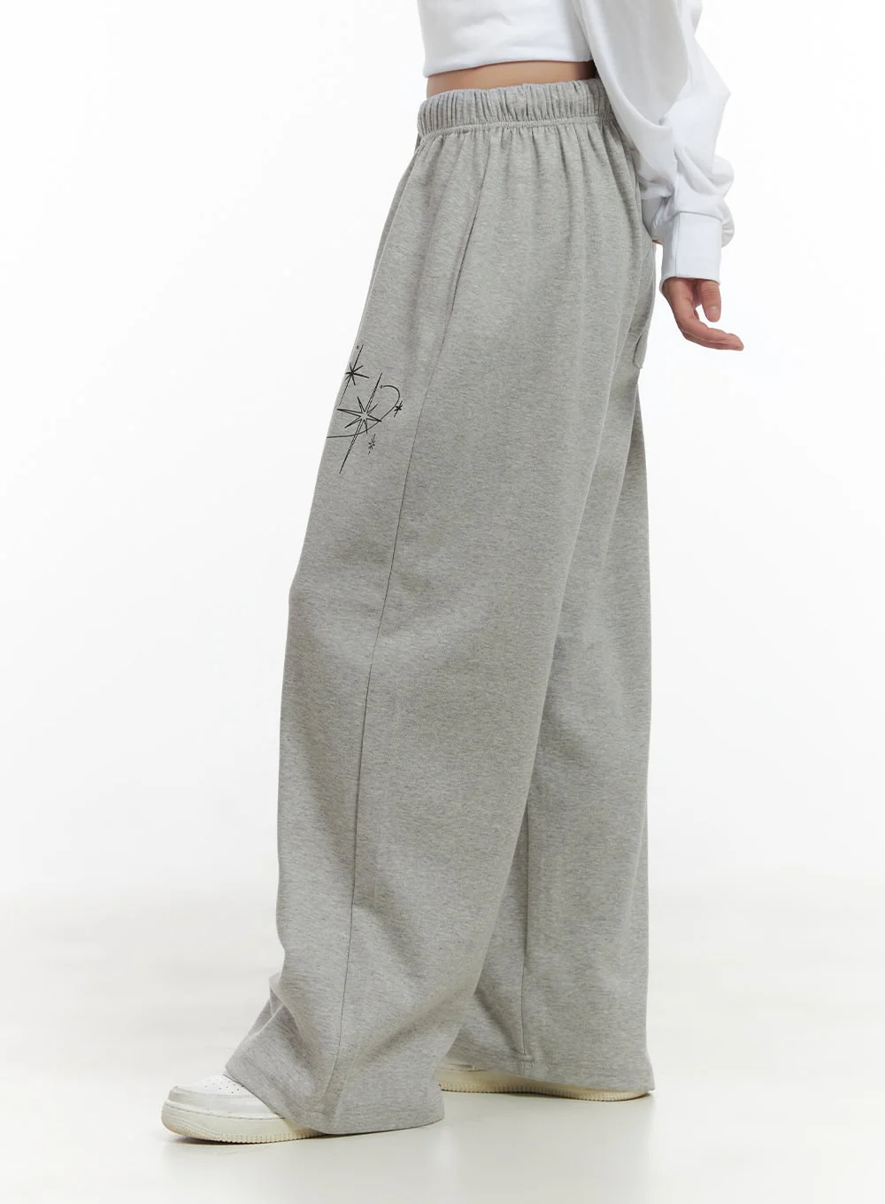 Cozy Banded Graphic Sweatpants CG423 - Image 5