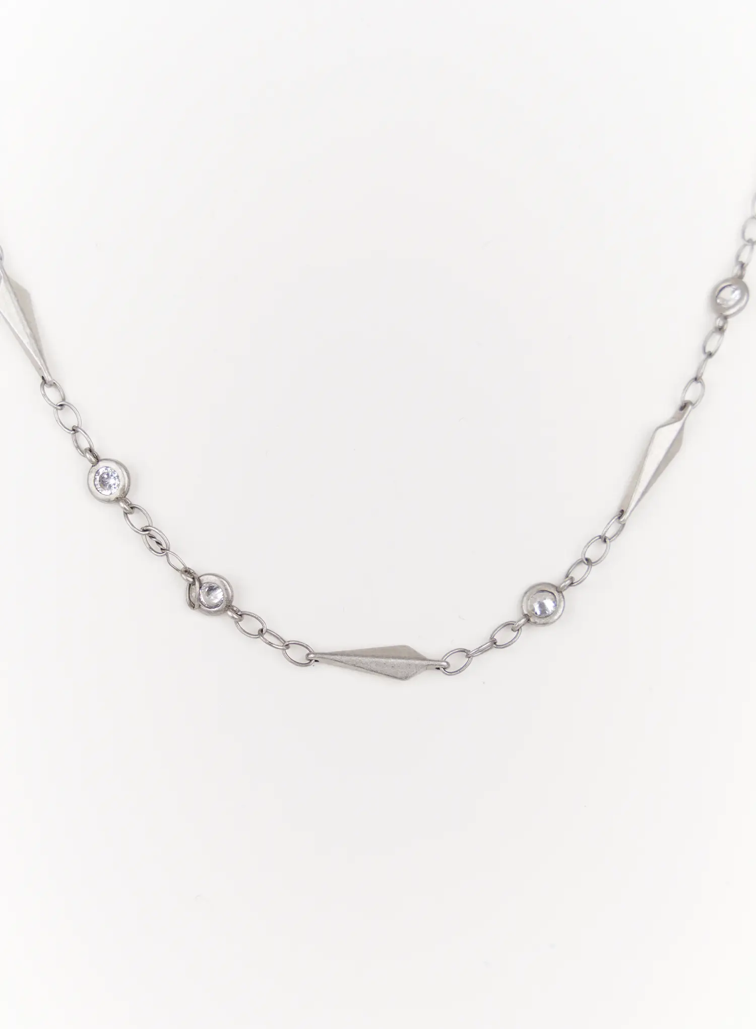 Cubic Geometric Chain Necklace IN514