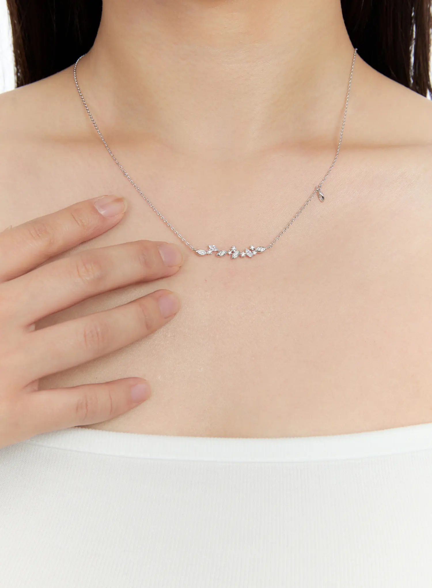 Cubic Sprout Necklace IS517