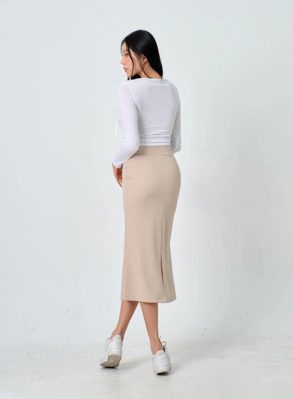 Cut-Out Cropped Top IF301 - Image 9