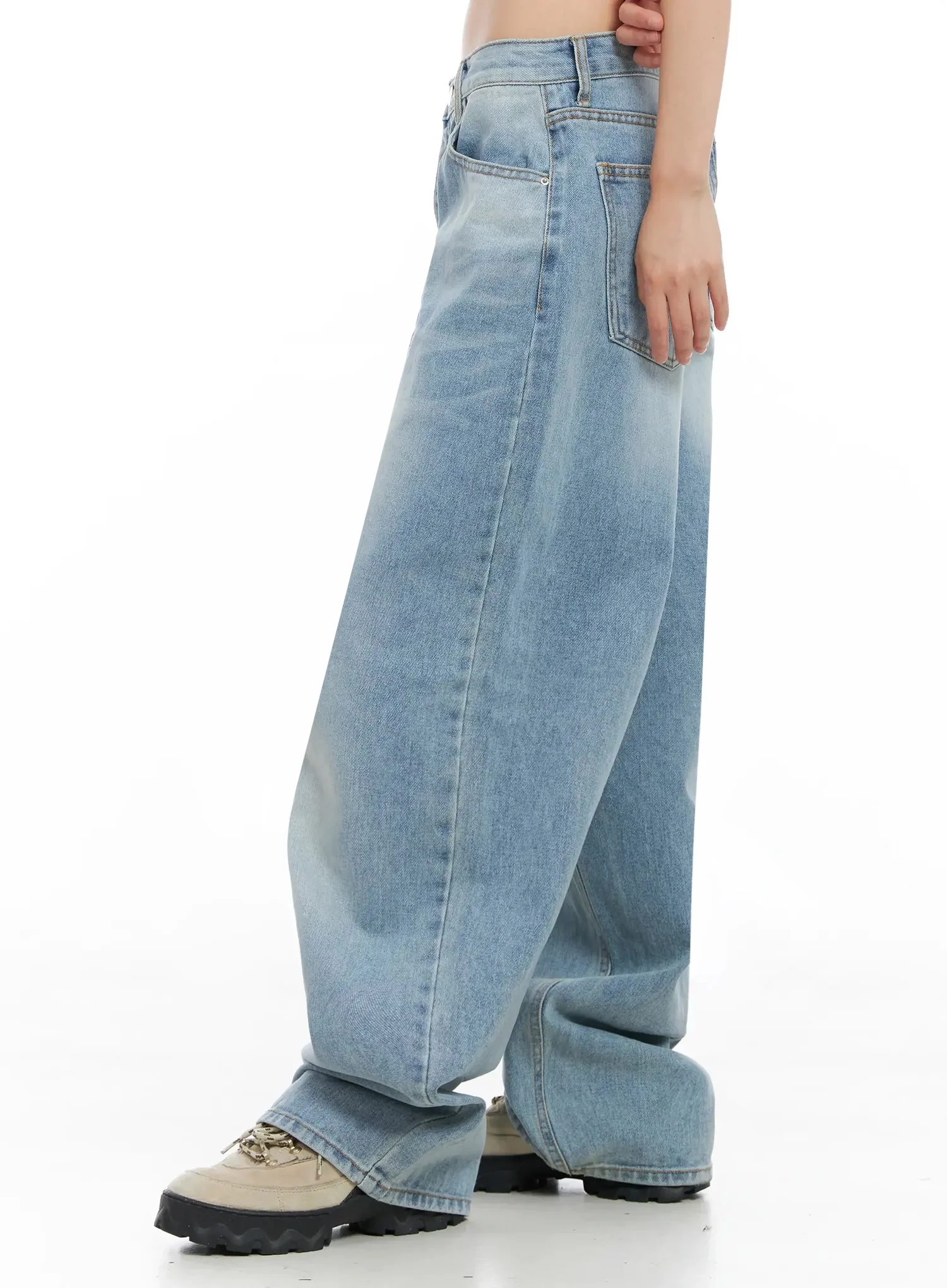 Dain Washed Wide-Leg Jeans IL531 - Image 9