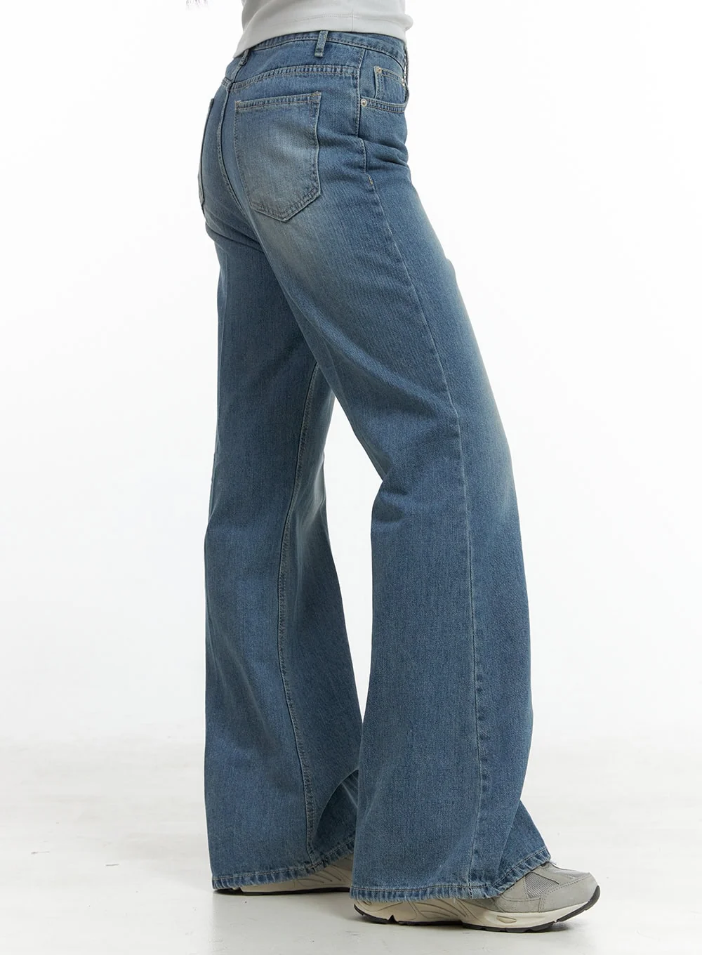 Daisy Loose Fit Bootcut Jeans CG419 - Image 5