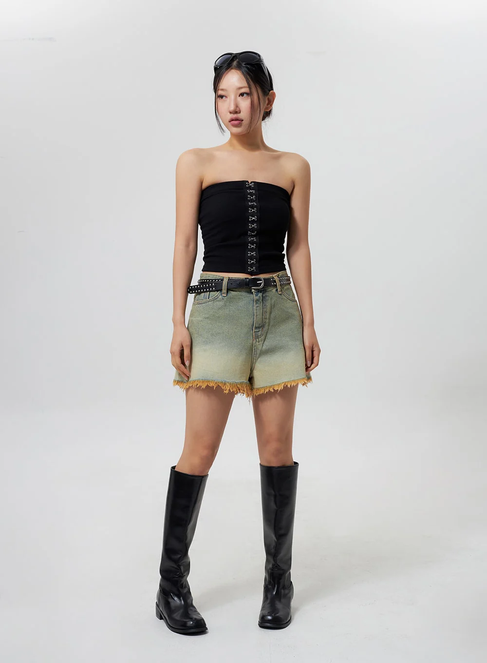 Denim Ripped Hem Shorts CY325 - Image 7