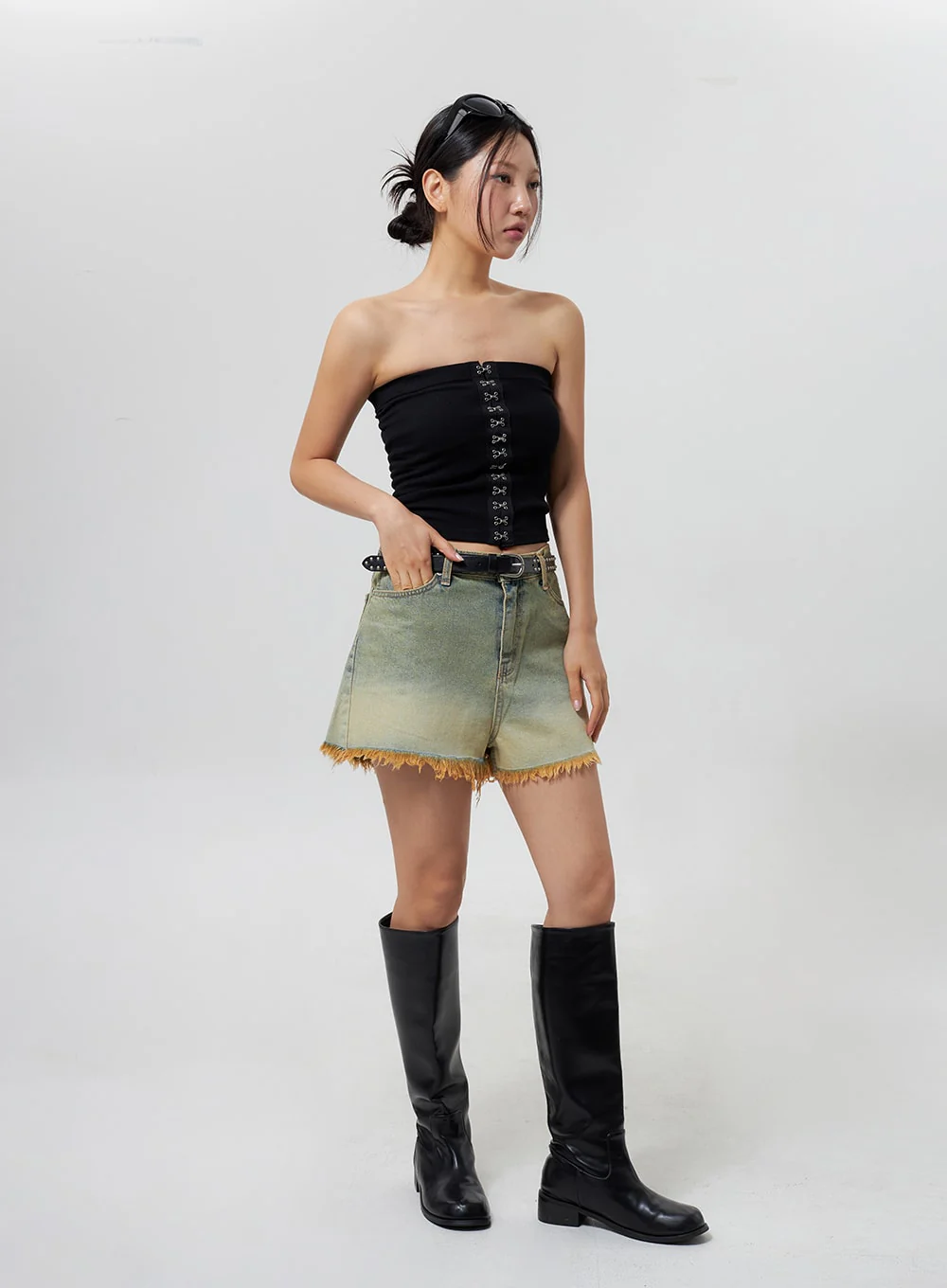 Denim Ripped Hem Shorts CY325 - Image 8