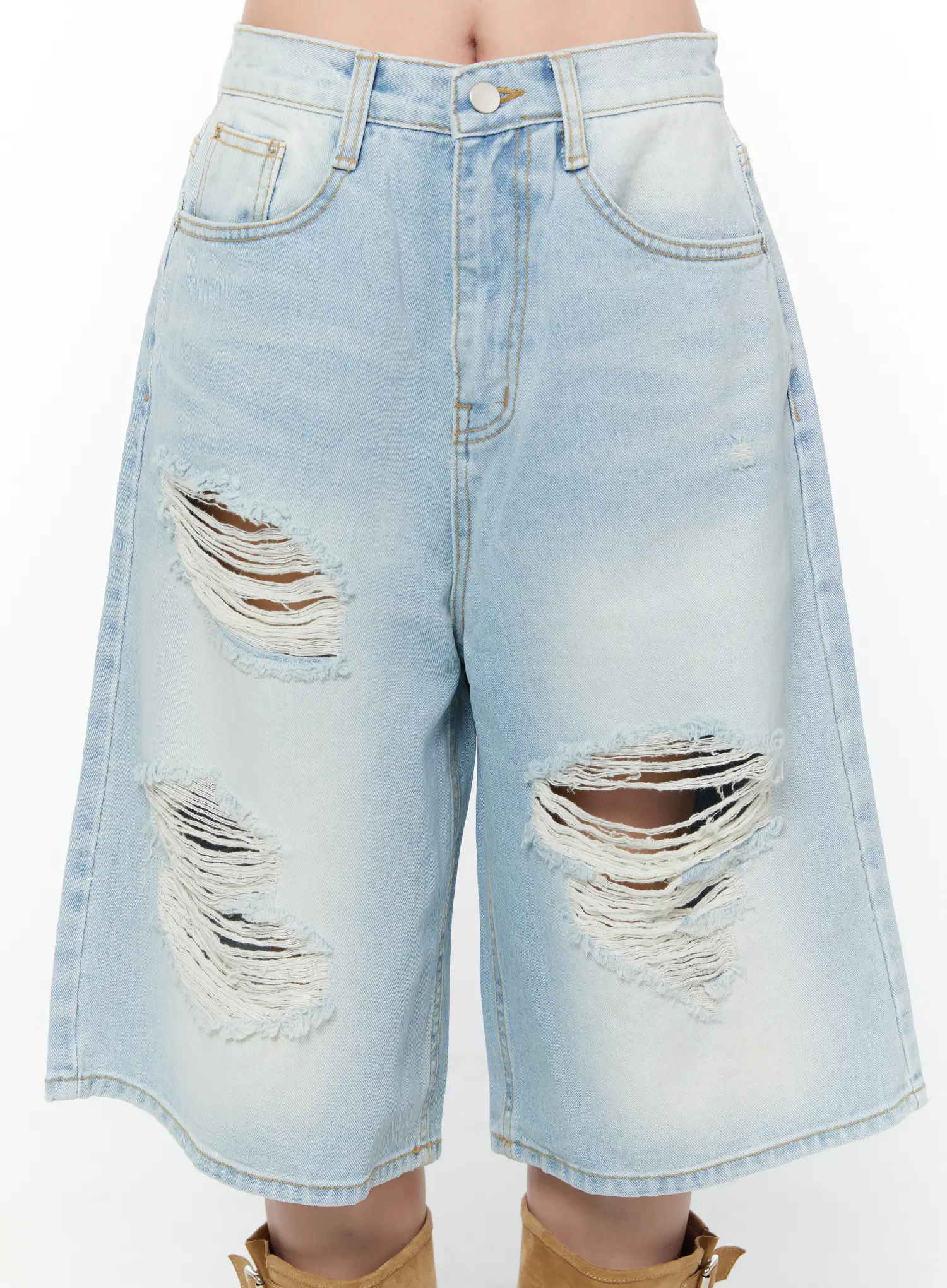 Distressed Bermuda Denim Shorts CY514 - Image 4