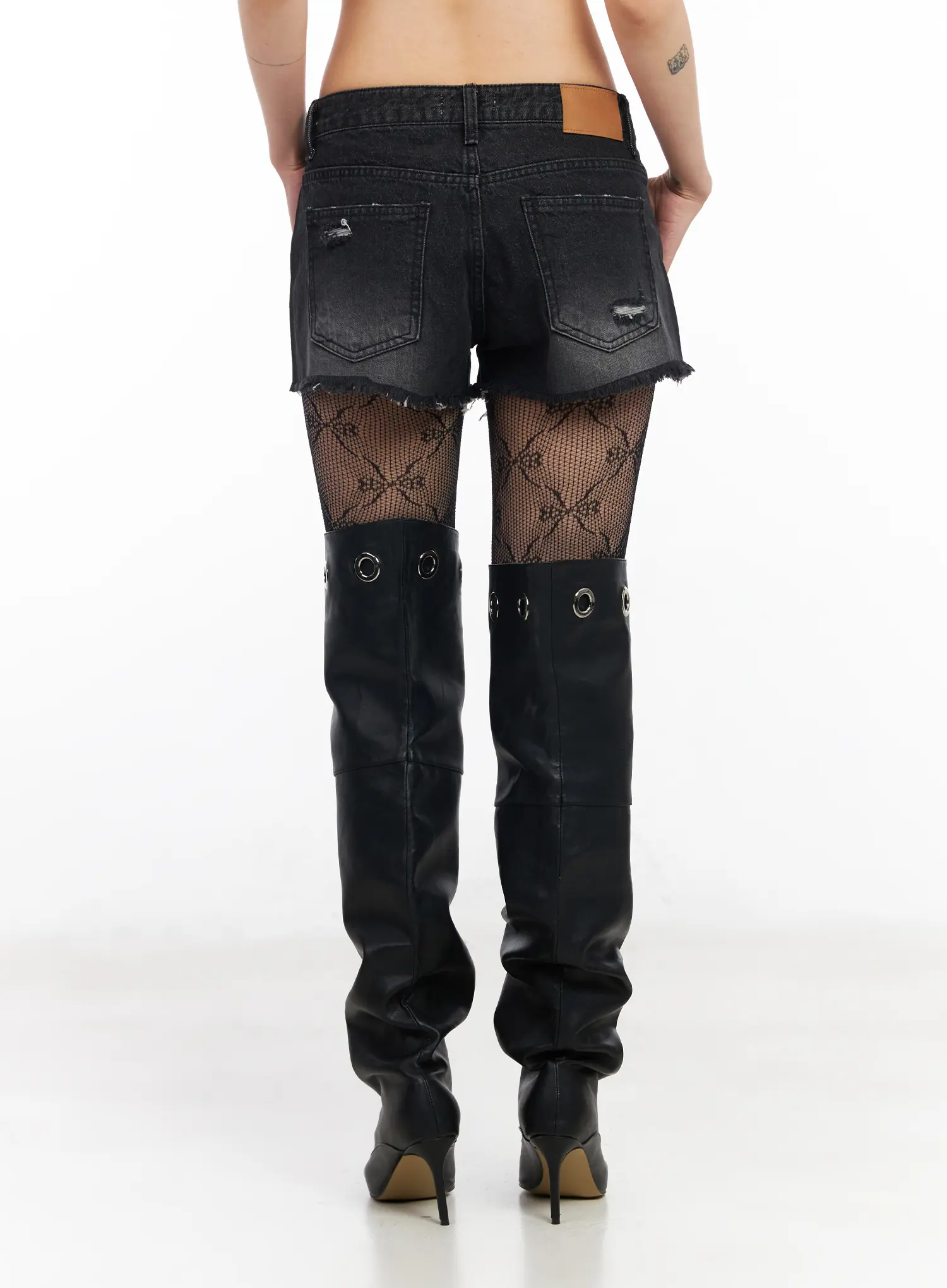 Distressed Hem Denim Shorts CF527 - Image 7
