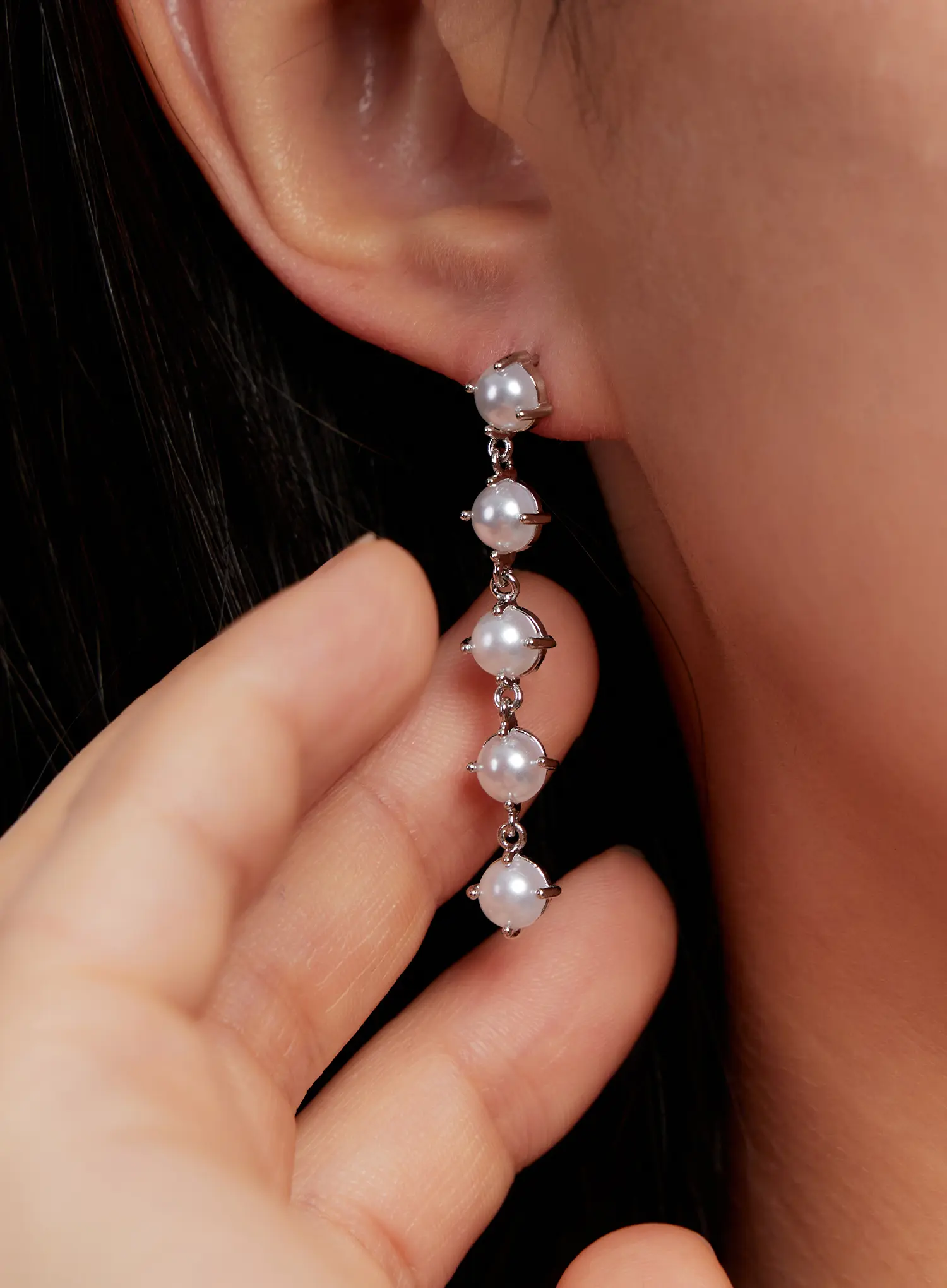Elegant Faux Pearl Drop Earrings IO527 - Image 2