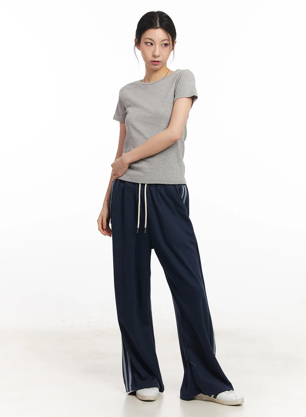 Essential Cotton U-Neck Top CA516 - Image 4