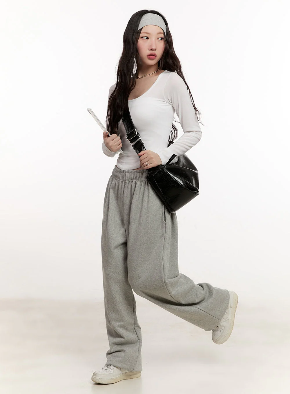Essential Cropped Long Sleeve Top CM507 - Image 6