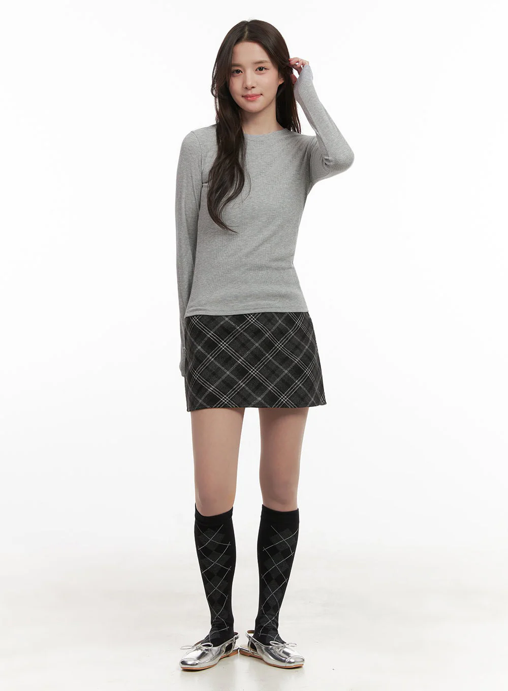 Essential Slim-Fit Long-Sleeve Top IJ510 - Image 2