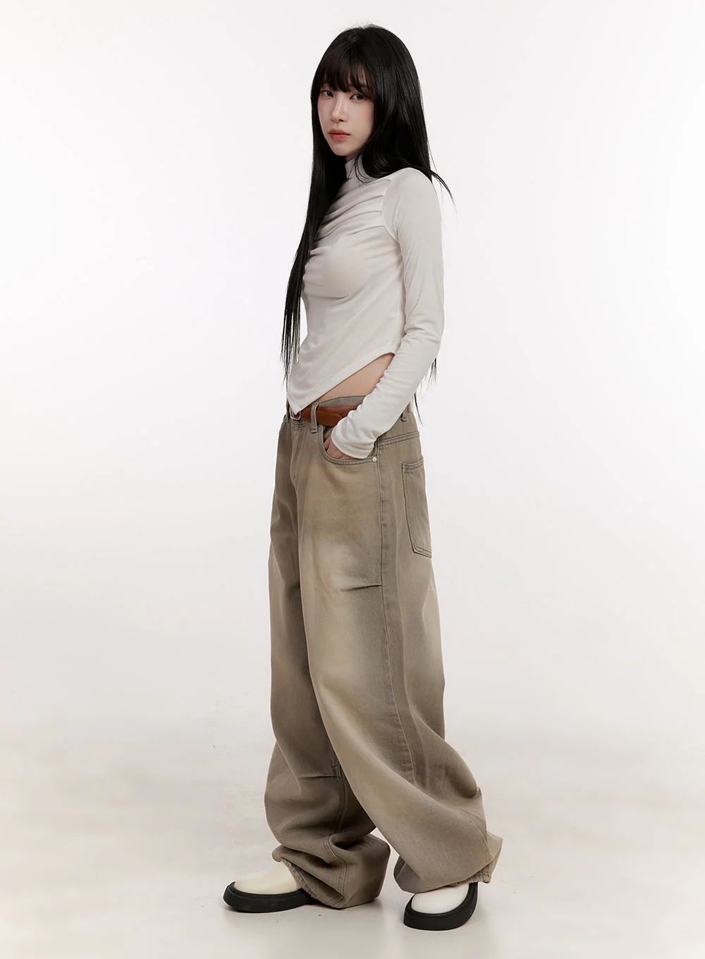 Eunice Pintuck Washed Baggy Jeans CJ531 - Image 3