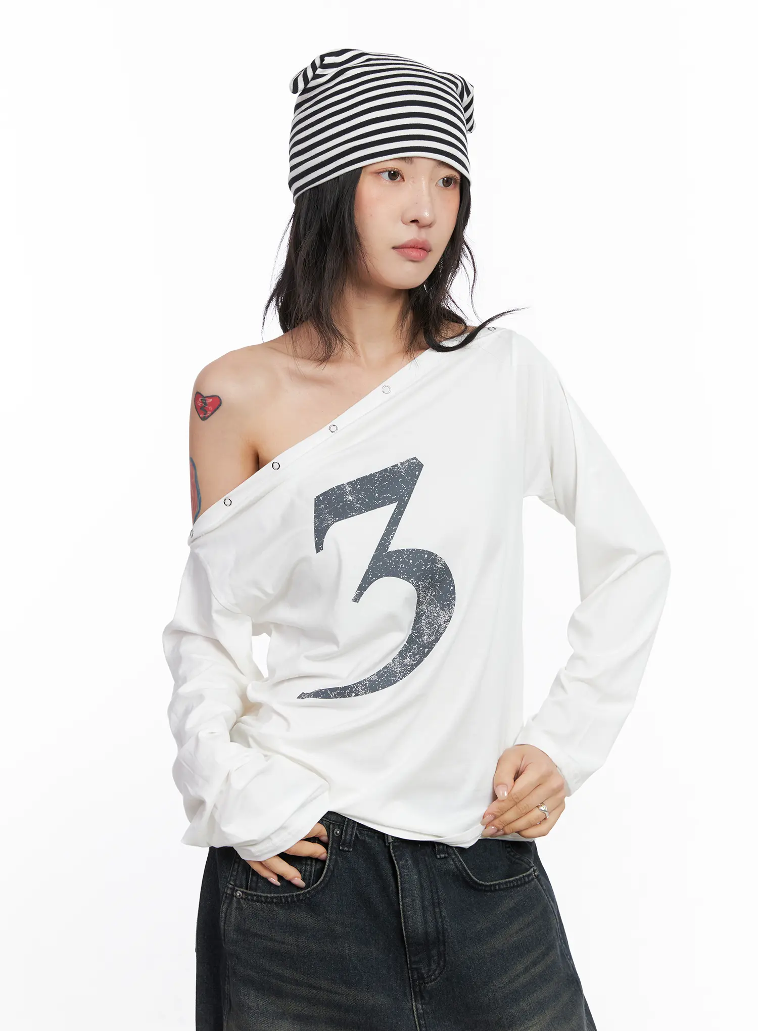 Eyelet Graphic Off-Shoulder Top CO507 - Image 9