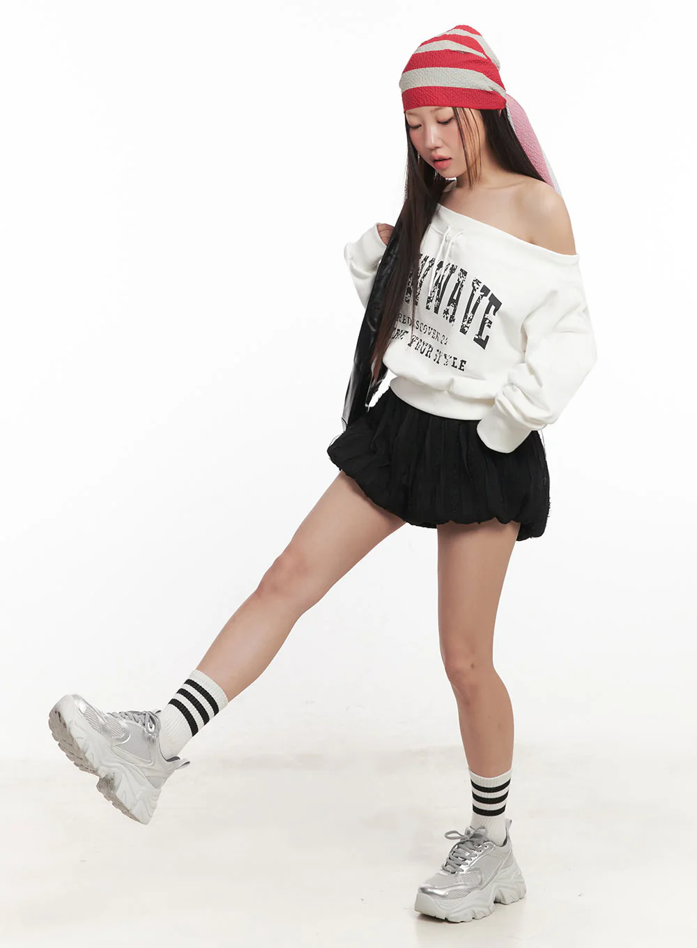 Faded Graphic Off-Shoulder String Sweatshirt IM528 - Image 5