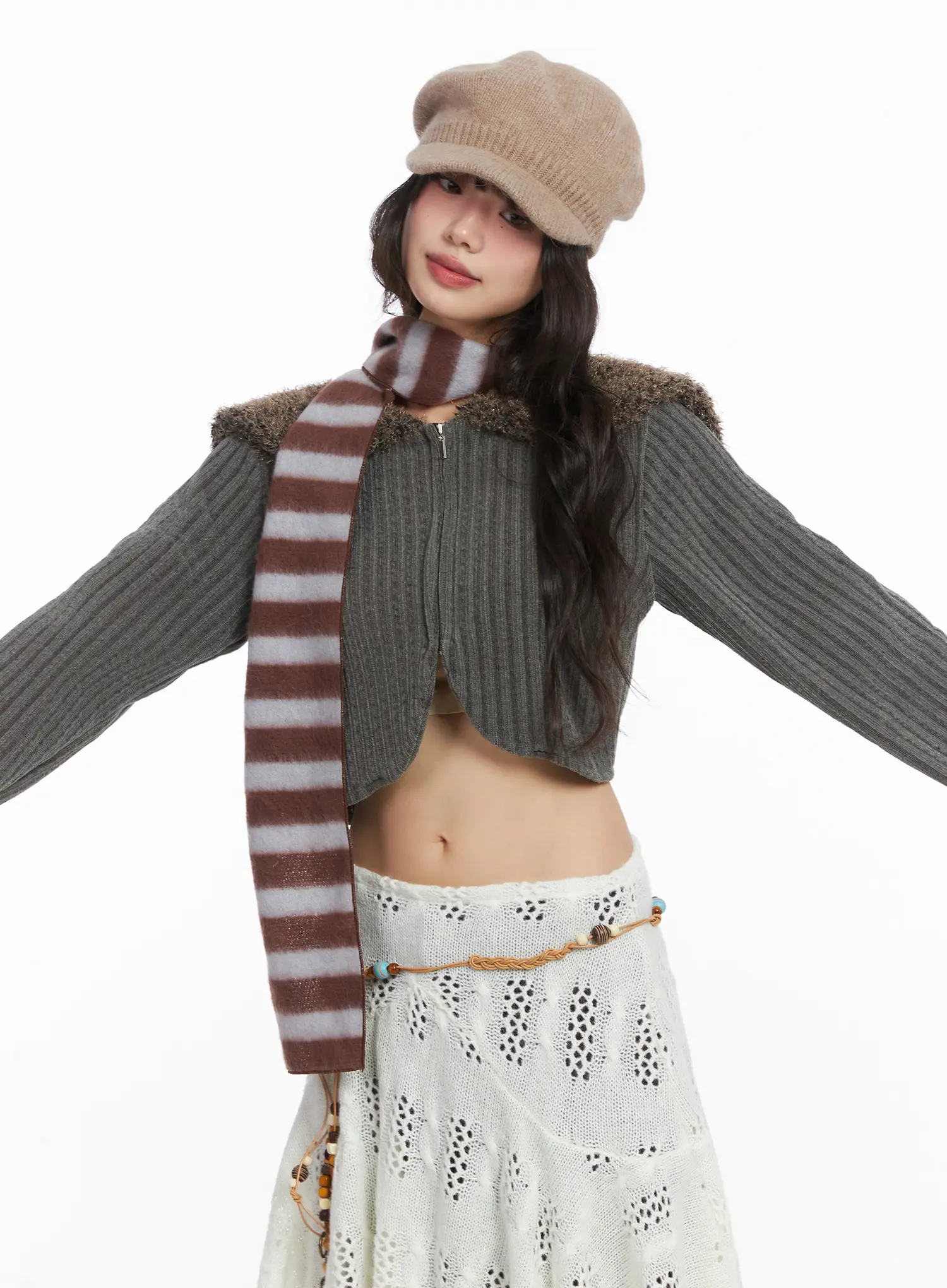 Faux Fur Cropped Cardigan CD531 - Image 4