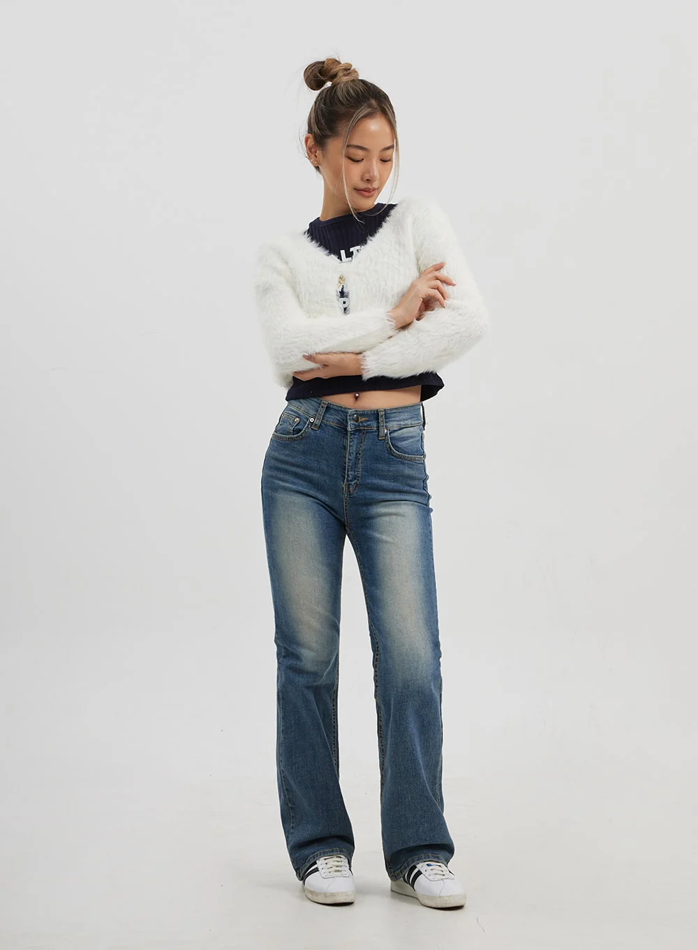 Faux Fur Two Button Cropped Cardigan CJ325 - Image 3