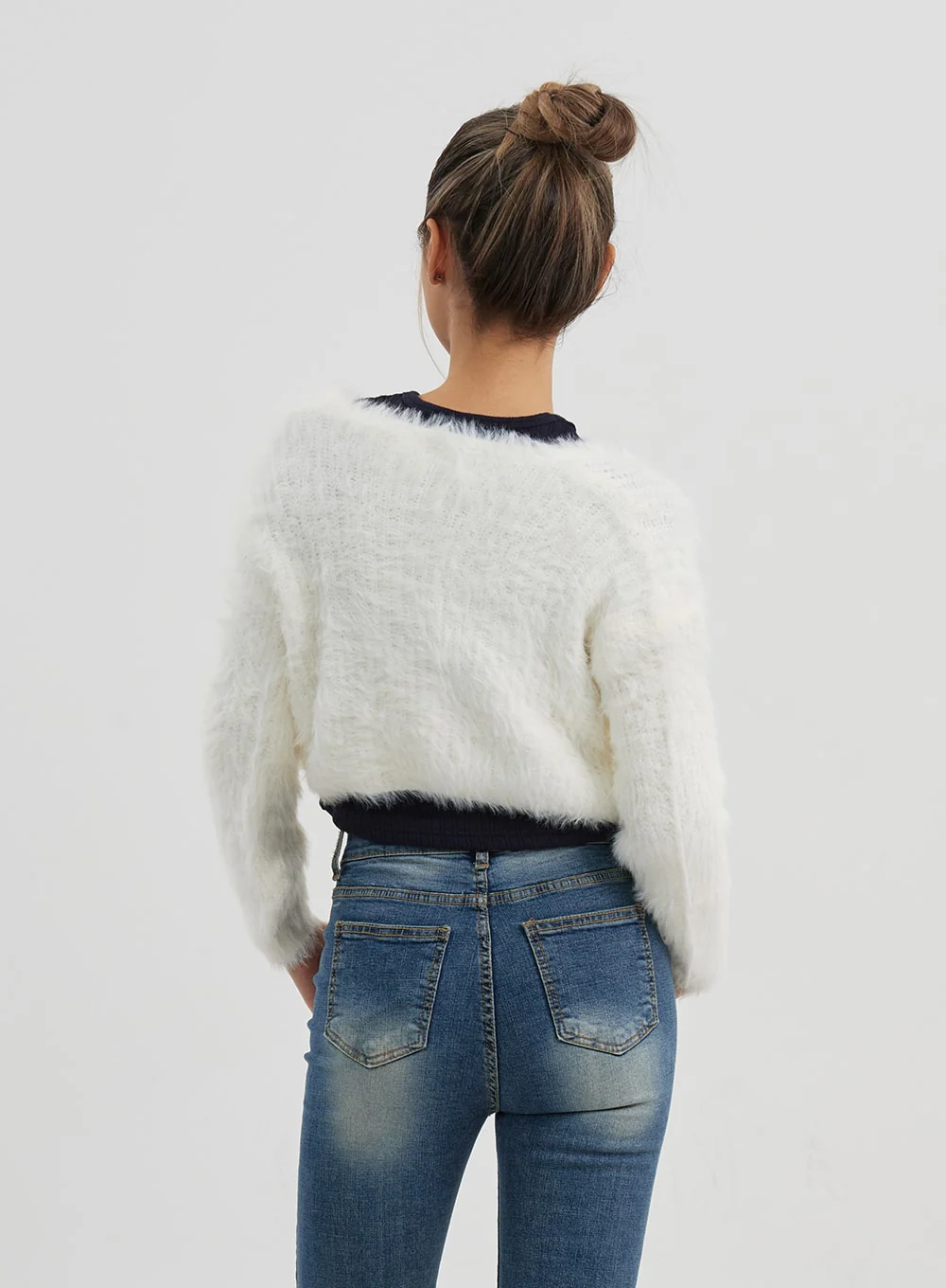 Faux Fur Two Button Cropped Cardigan CJ325 - Image 6