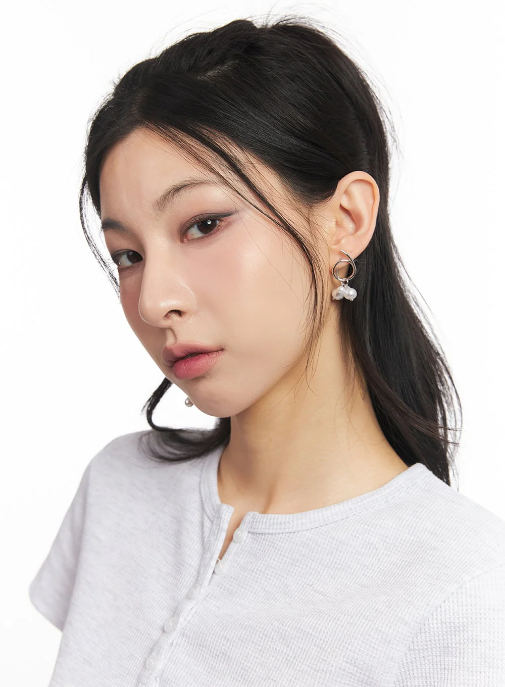 Faux-Pearl Bouquet Round Earrings CA516 - Image 2